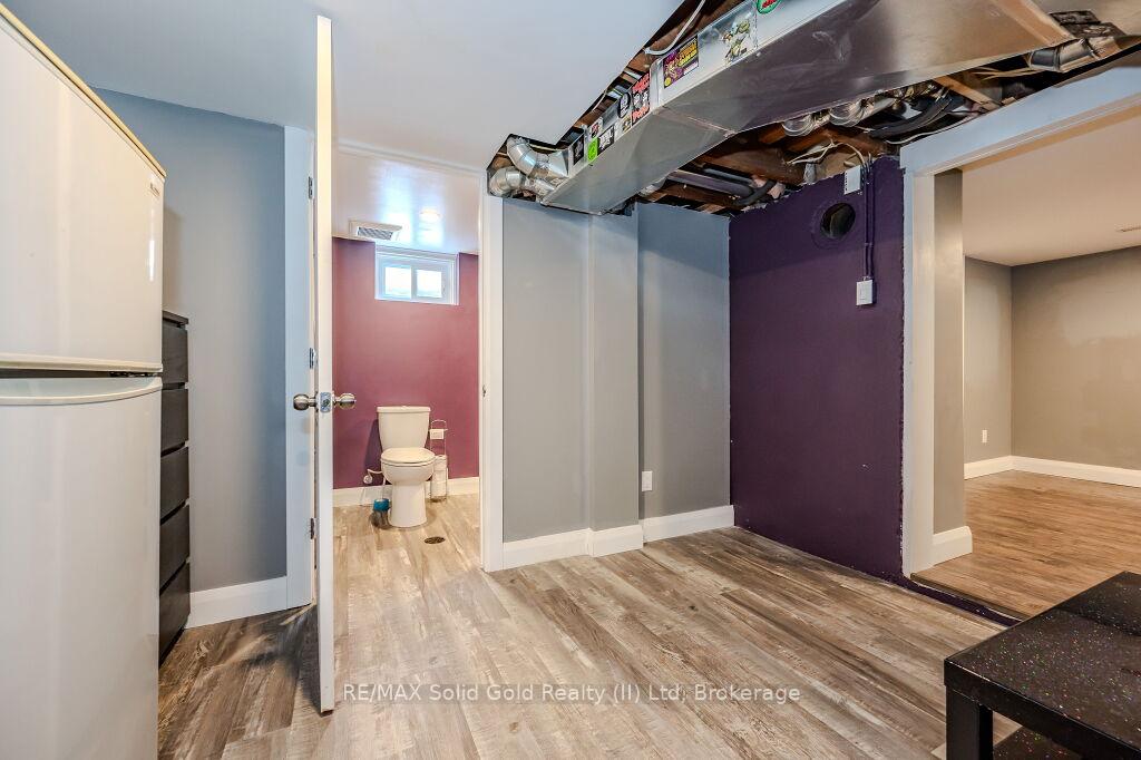 Photo 28 of 25 Hett Avenue, Kitchener — HOMEH