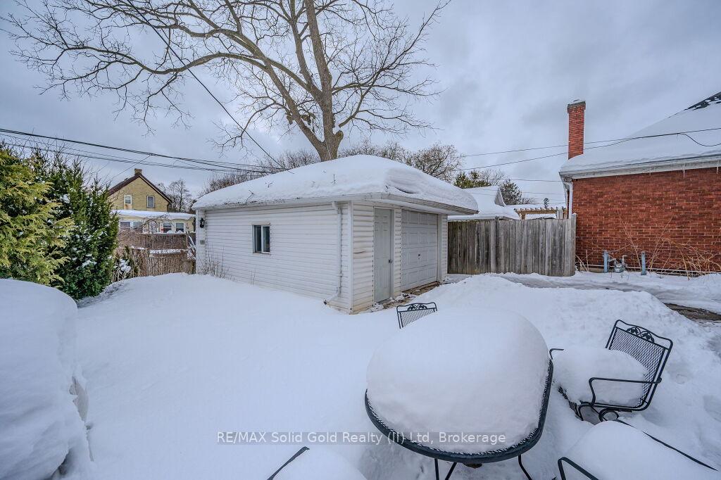 Photo 33 of 25 Hett Avenue, Kitchener — HOMEH