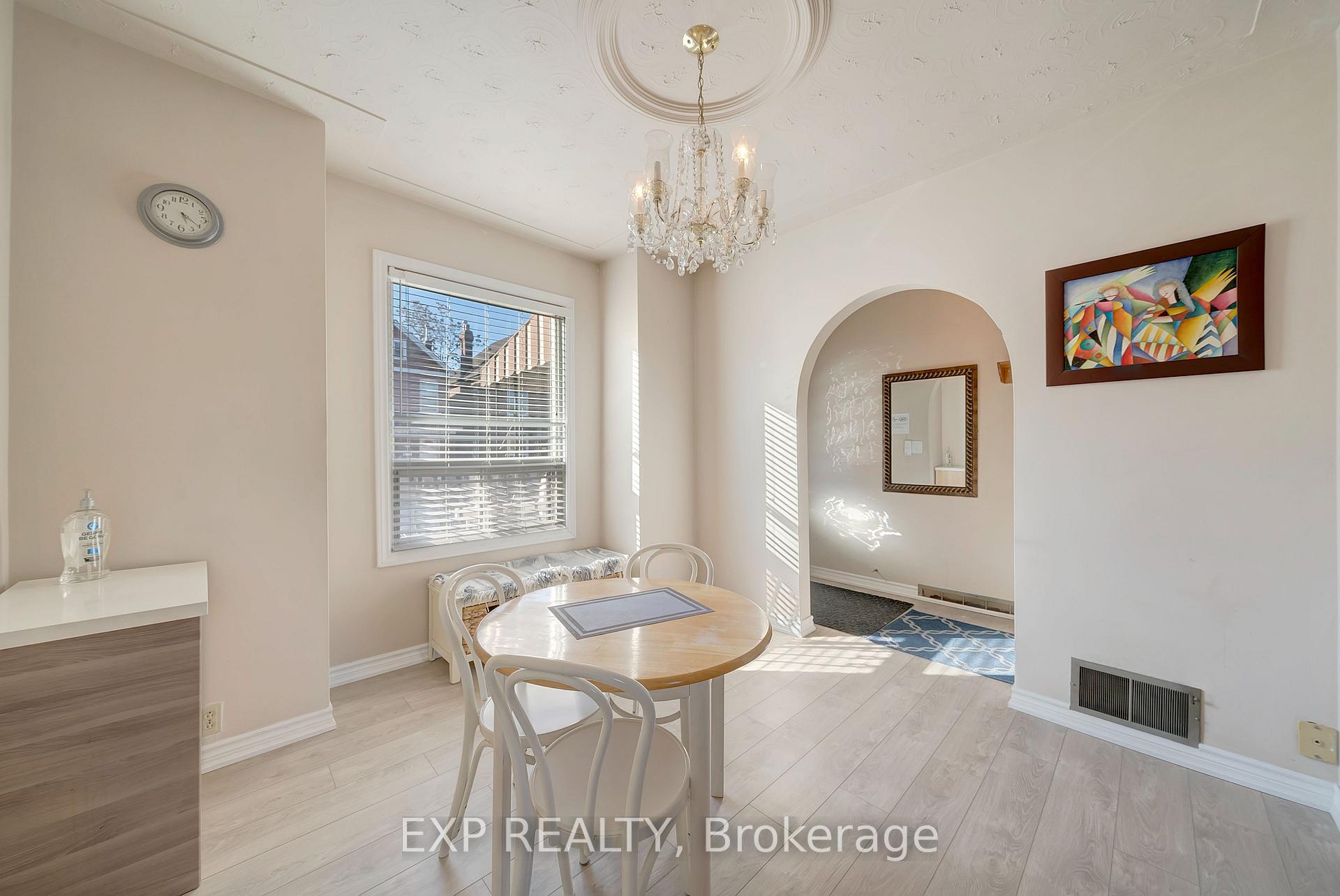 Photo 6 of Unit Upper, 50 1/2 Clyde Street, Hamilton, Landsdale — HOMEH