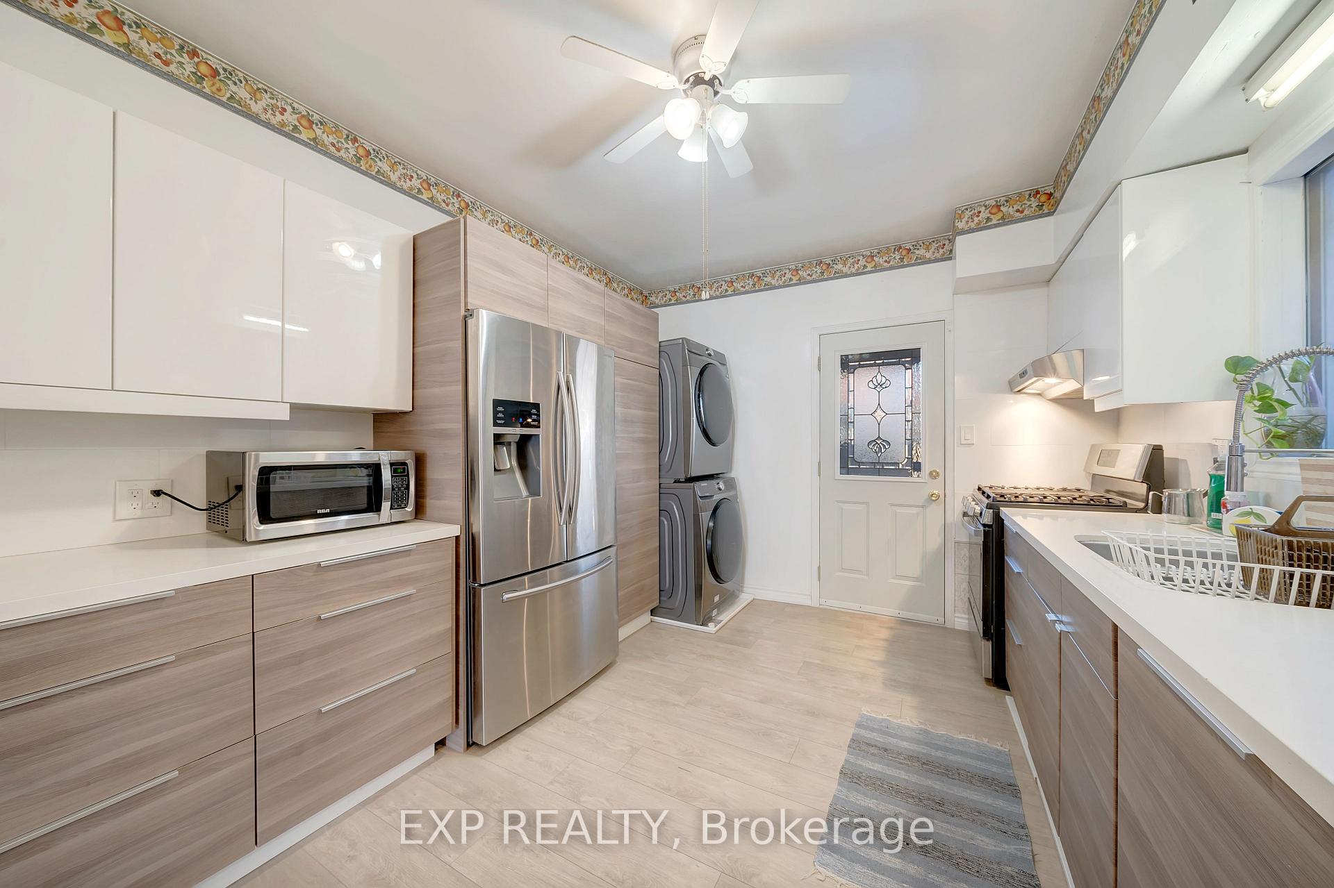 Photo 11 of Unit Upper, 50 1/2 Clyde Street, Hamilton, Landsdale — HOMEH
