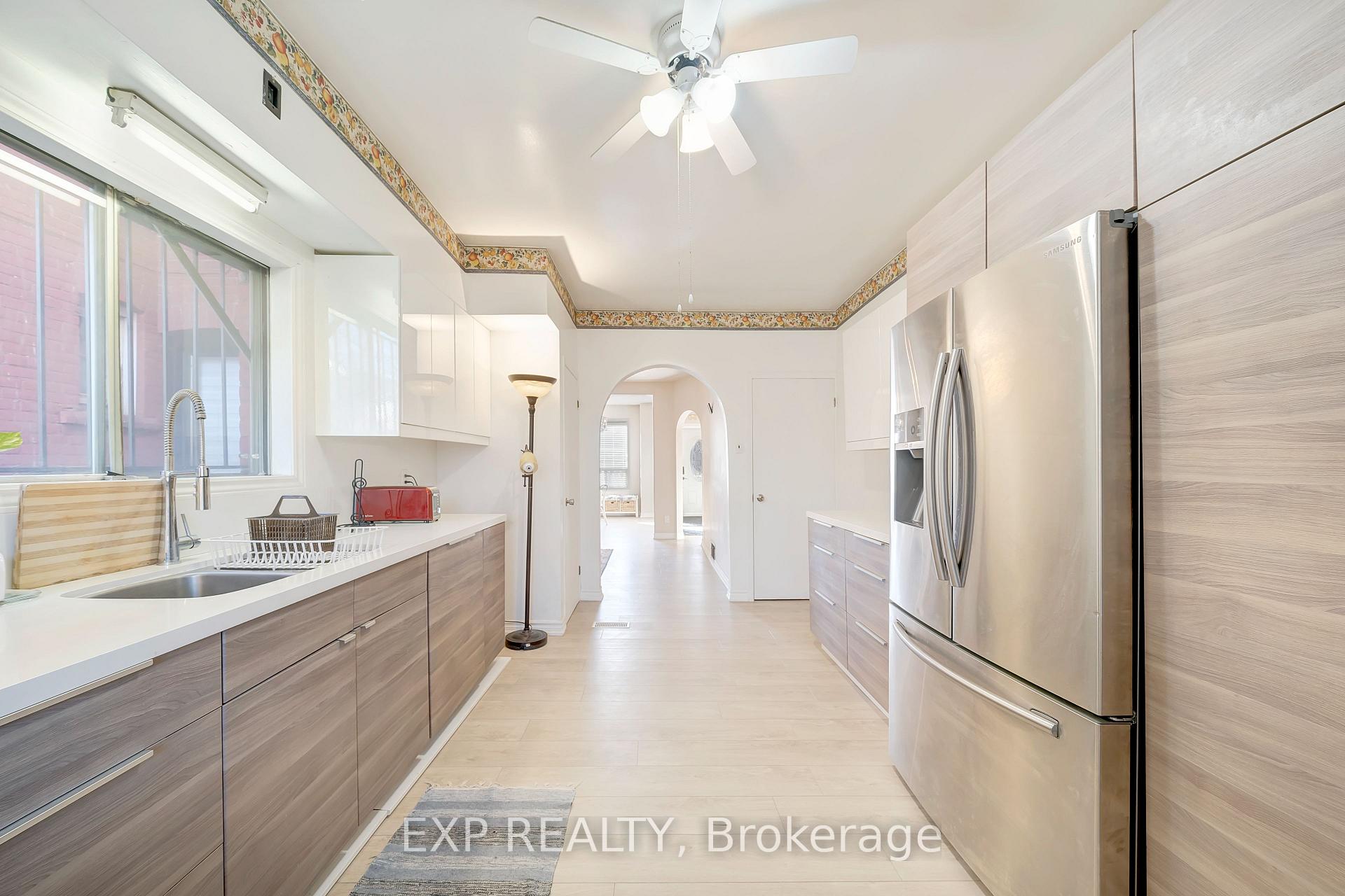 Photo 12 of Unit Upper, 50 1/2 Clyde Street, Hamilton, Landsdale — HOMEH