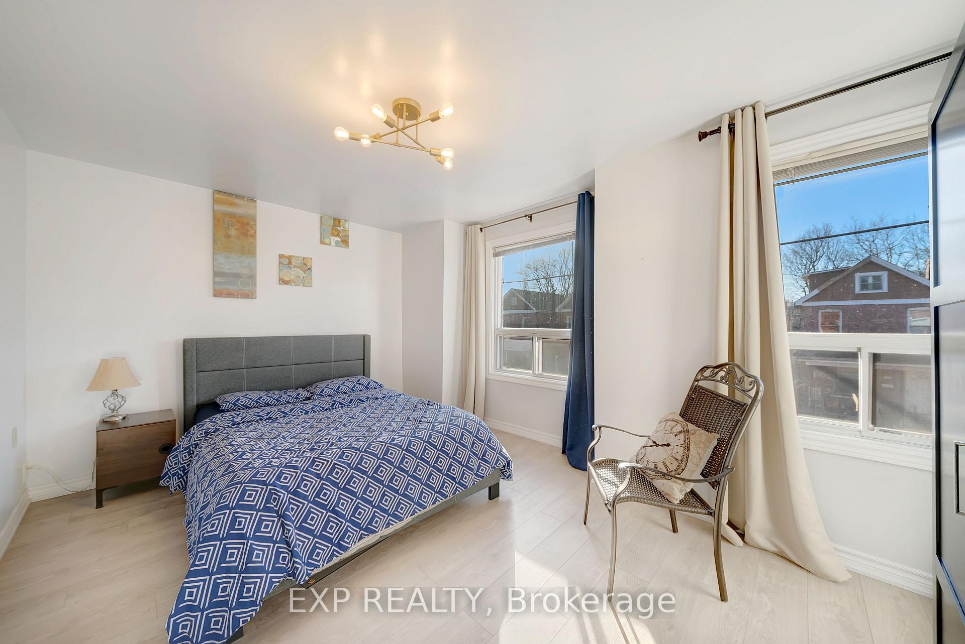 Photo 19 of Unit Upper, 50 1/2 Clyde Street, Hamilton, Landsdale — HOMEH