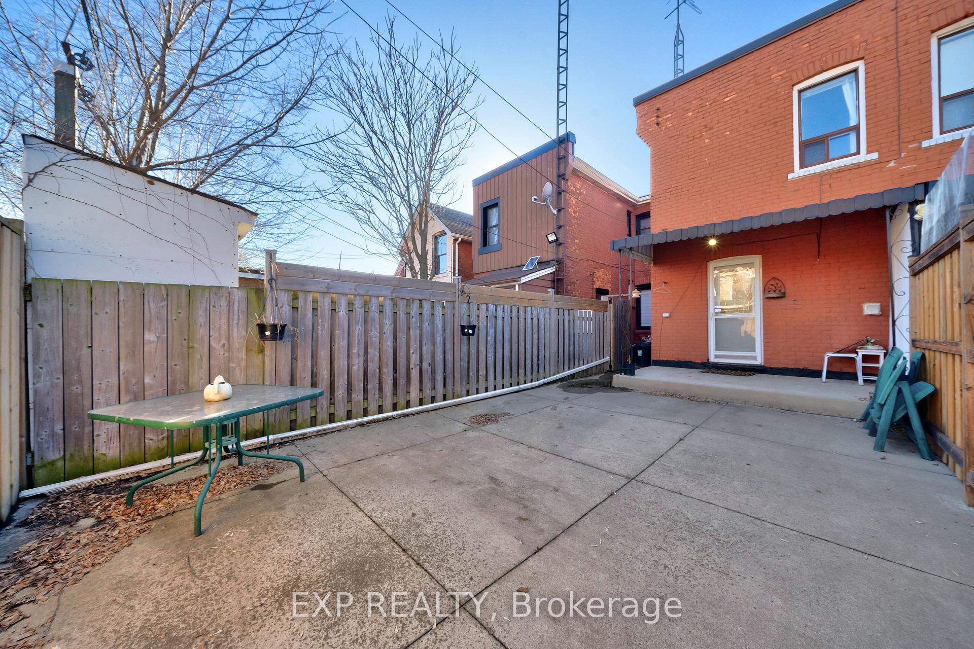 Photo 27 of Unit Upper, 50 1/2 Clyde Street, Hamilton, Landsdale — HOMEH