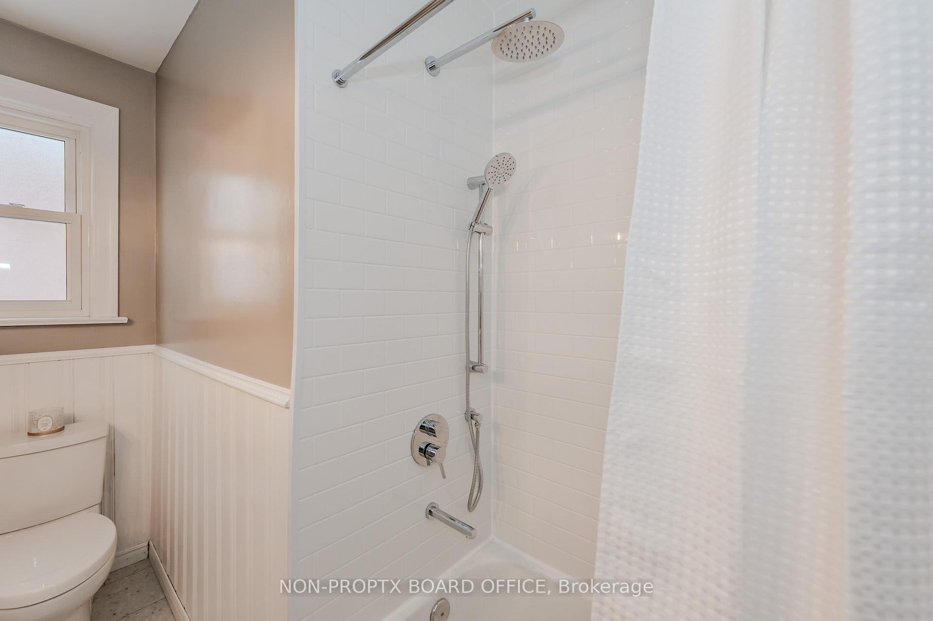 Photo 20 of 15 Esson Street, Kitchener — HOMEH