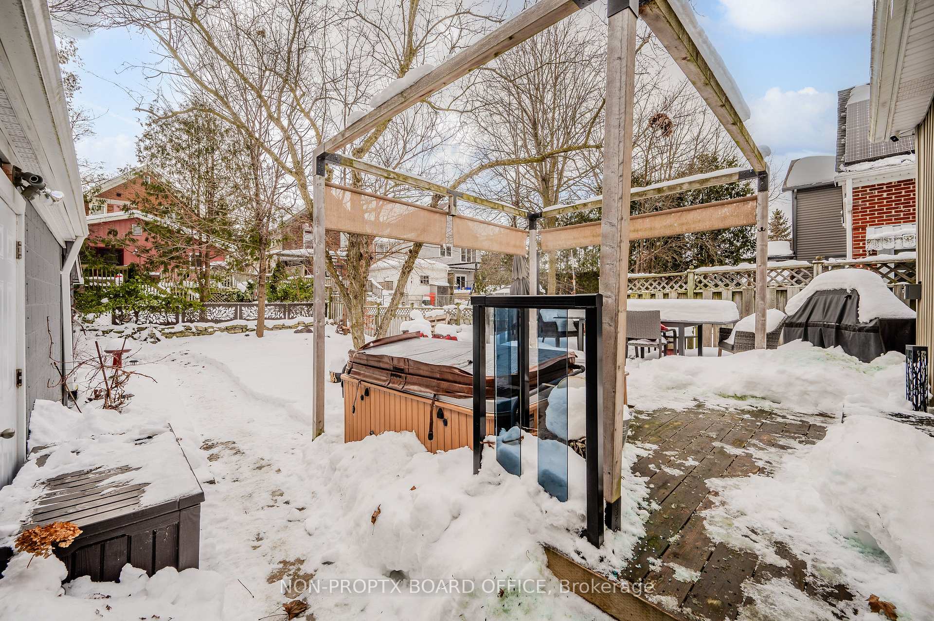 Photo 29 of 15 Esson Street, Kitchener — HOMEH