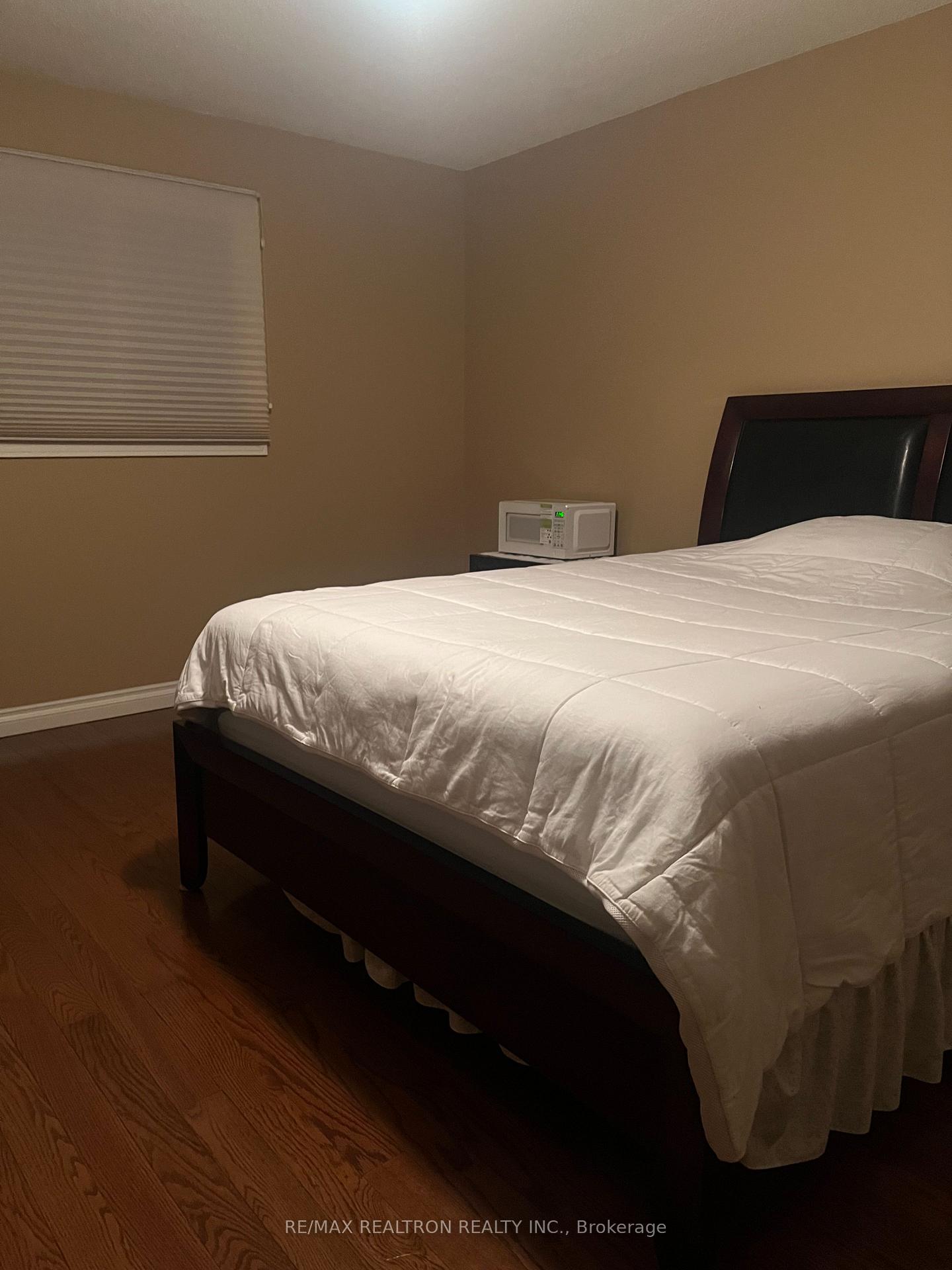 Photo 3 of 22 Hillcroft Drive E, Markham, Milliken Mills East — HOMEH