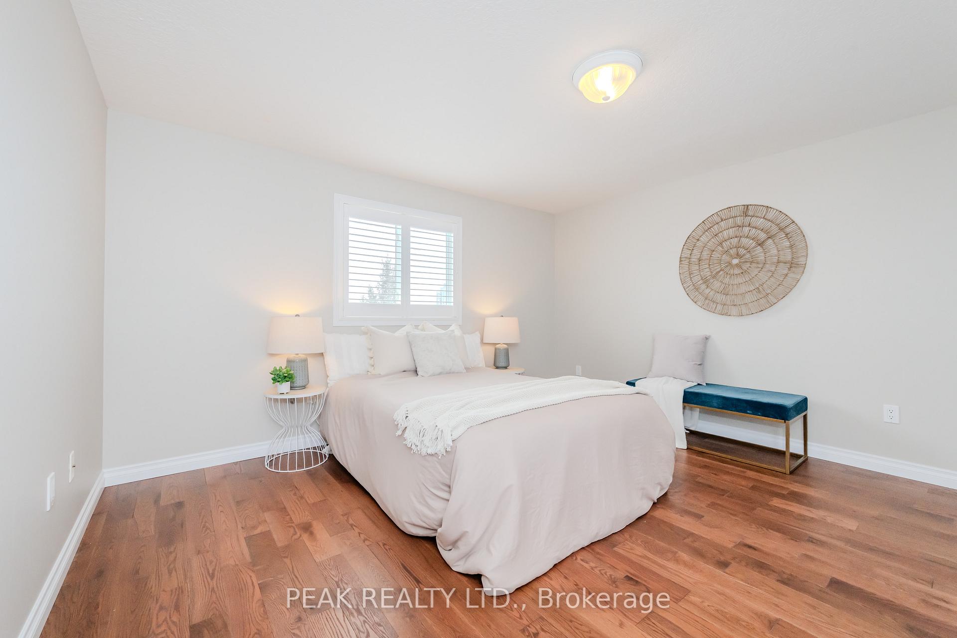Photo 27 of 39 Winding Meadow Court, Kitchener — HOMEH
