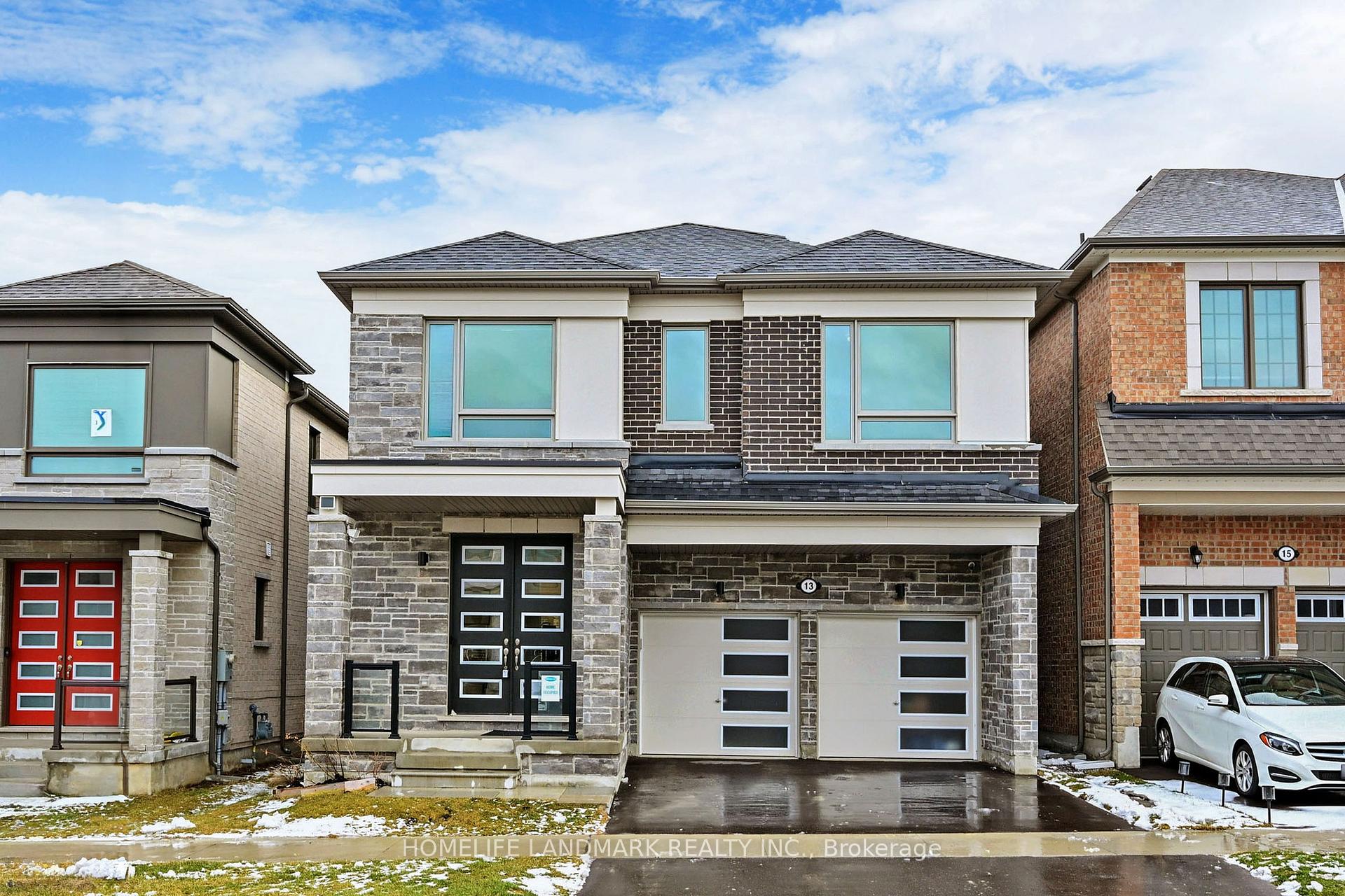Photo 1 of 13 Therma Crescent, Markham, Victoria Square — HOMEH