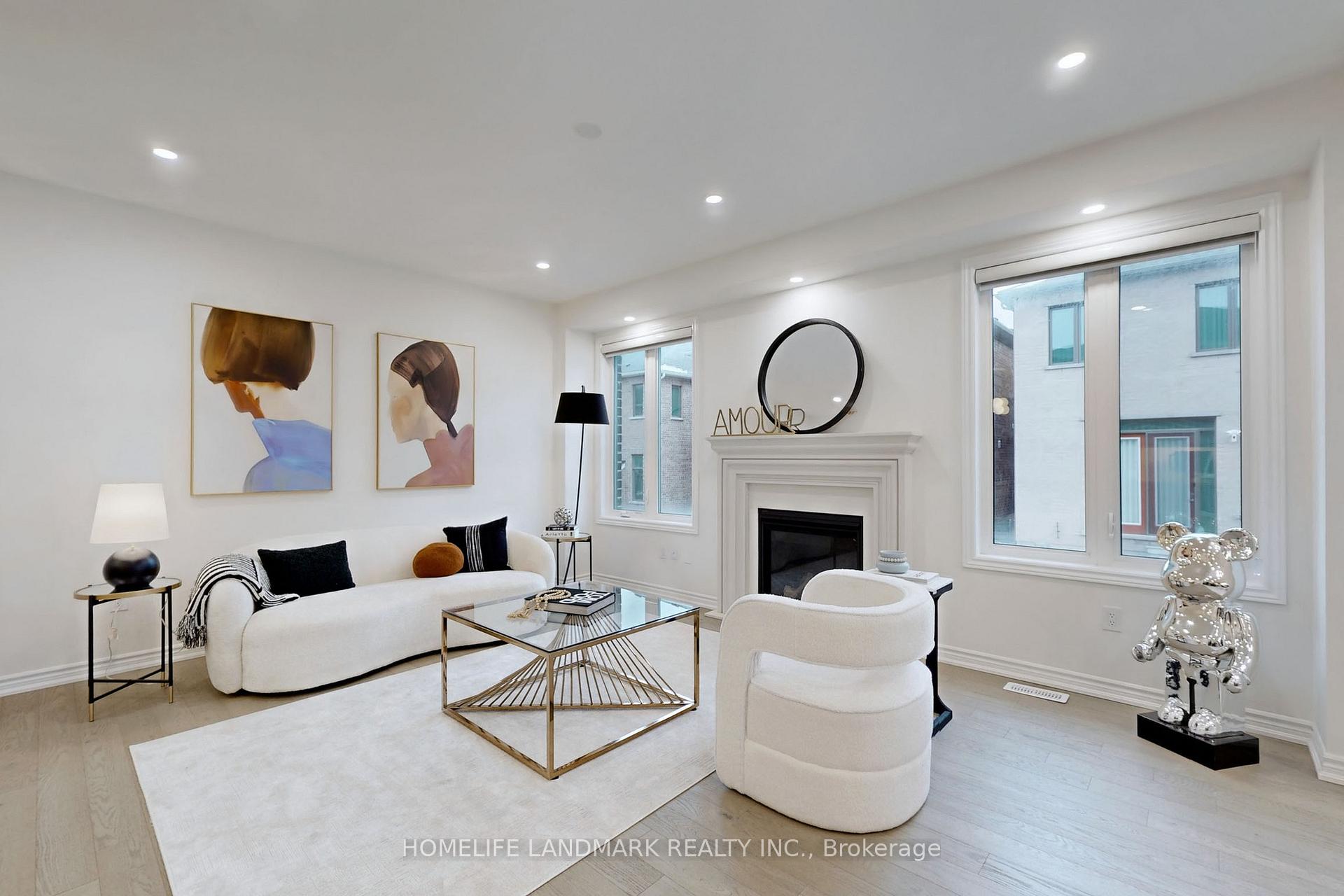 Photo 4 of 13 Therma Crescent, Markham, Victoria Square — HOMEH