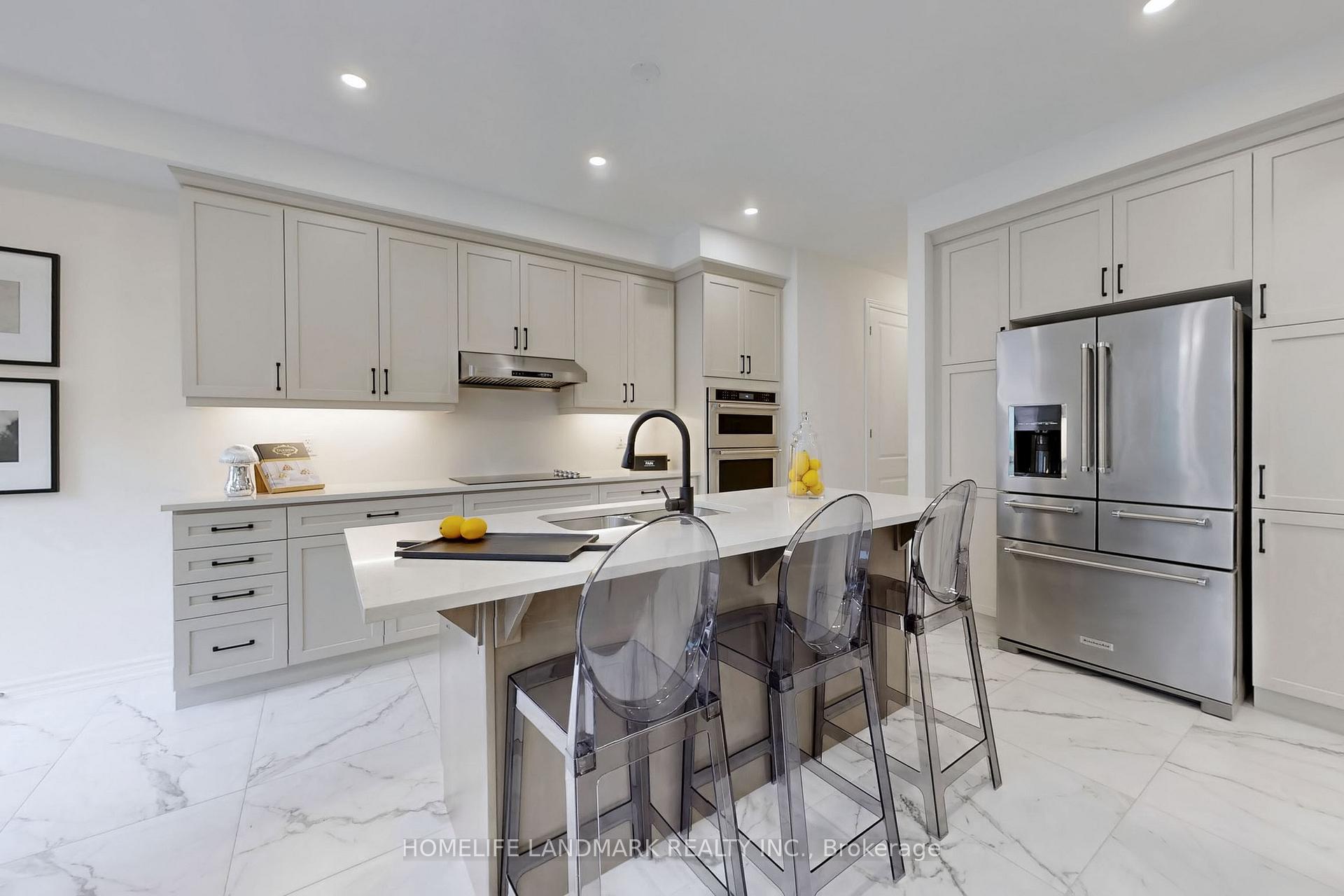 Photo 10 of 13 Therma Crescent, Markham, Victoria Square — HOMEH