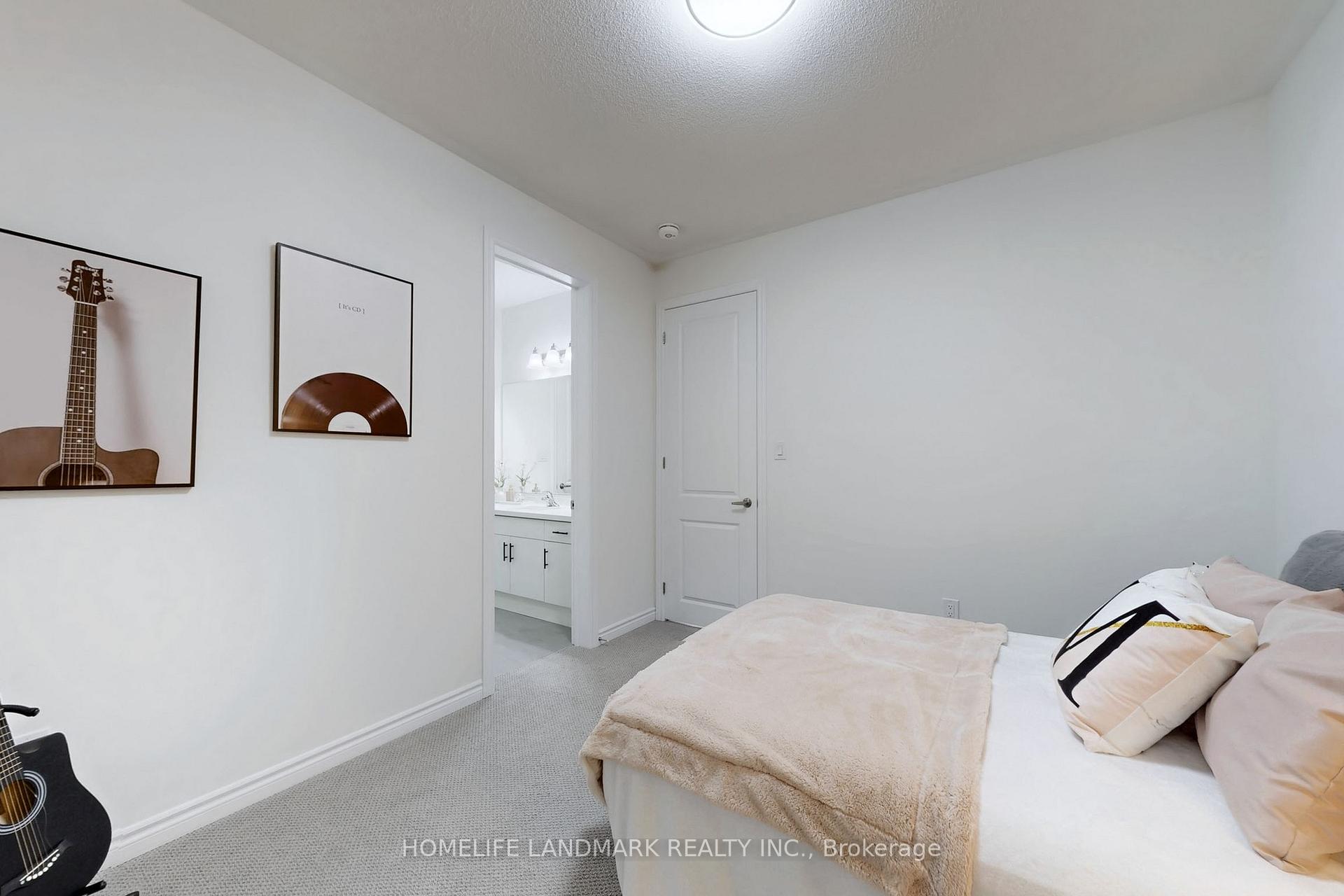 Photo 32 of 13 Therma Crescent, Markham, Victoria Square — HOMEH