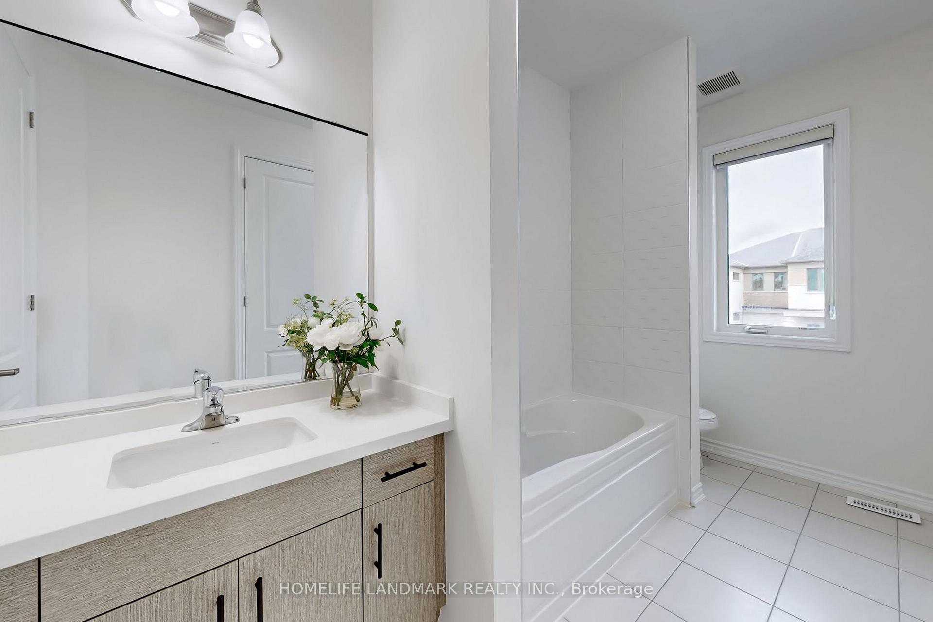Photo 41 of 13 Therma Crescent, Markham, Victoria Square — HOMEH