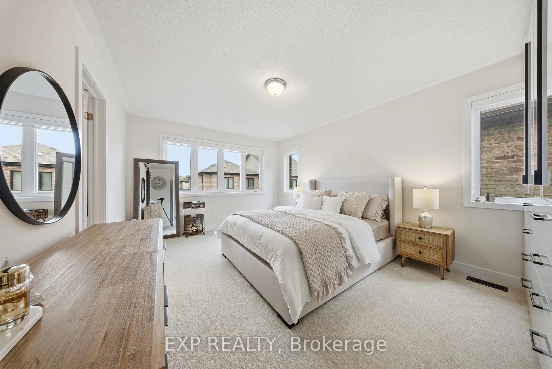 Photo 10 of 617 Etheridge Avenue, Milton, Cobban — HOMEH