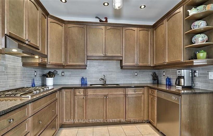 Photo 5 of 881 Challinor Terrace, Milton, Harrison — HOMEH
