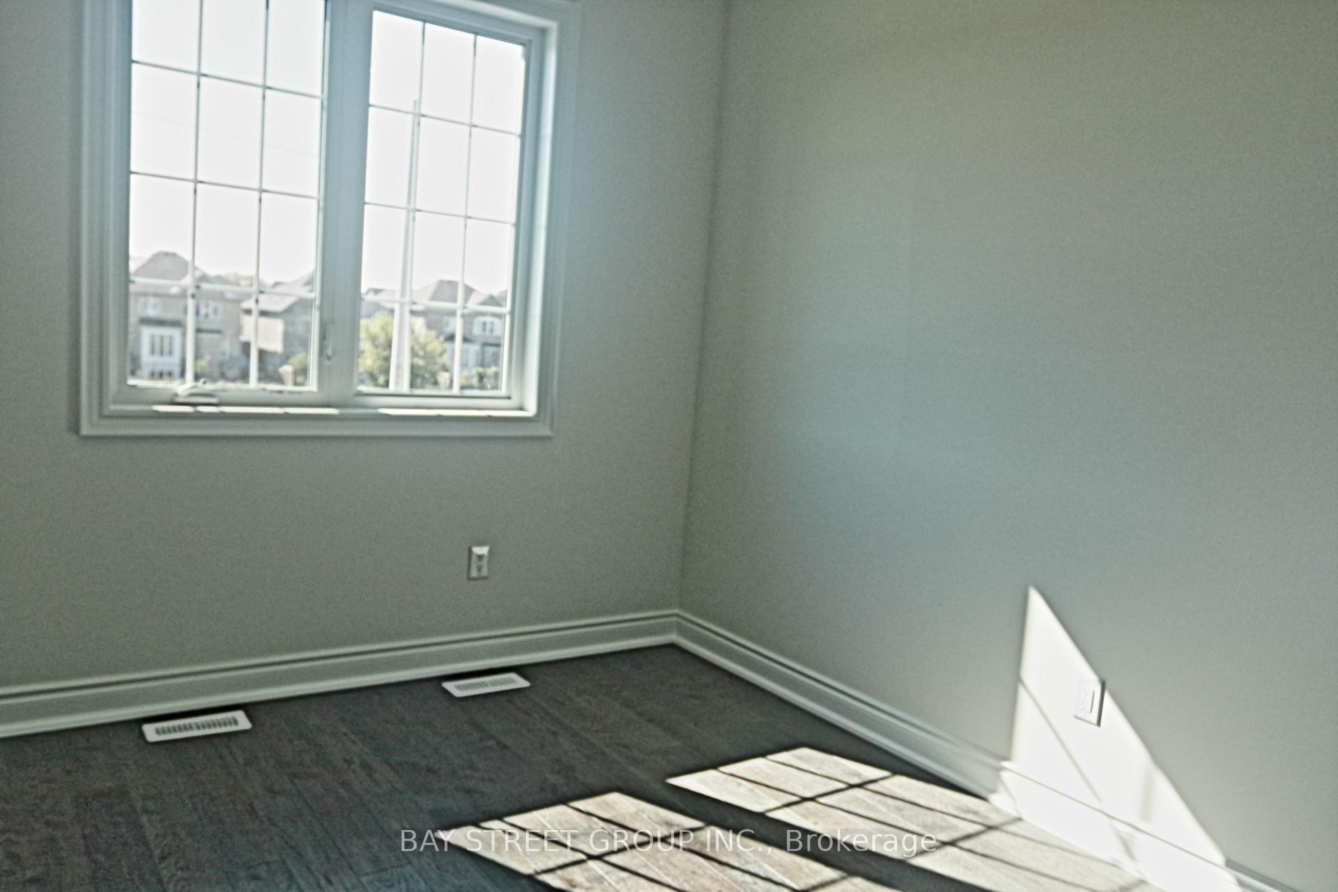 Photo 11 of 189 Beaverbrae Drive, Markham, Victoria Manor-Jennings Gate — HOMEH