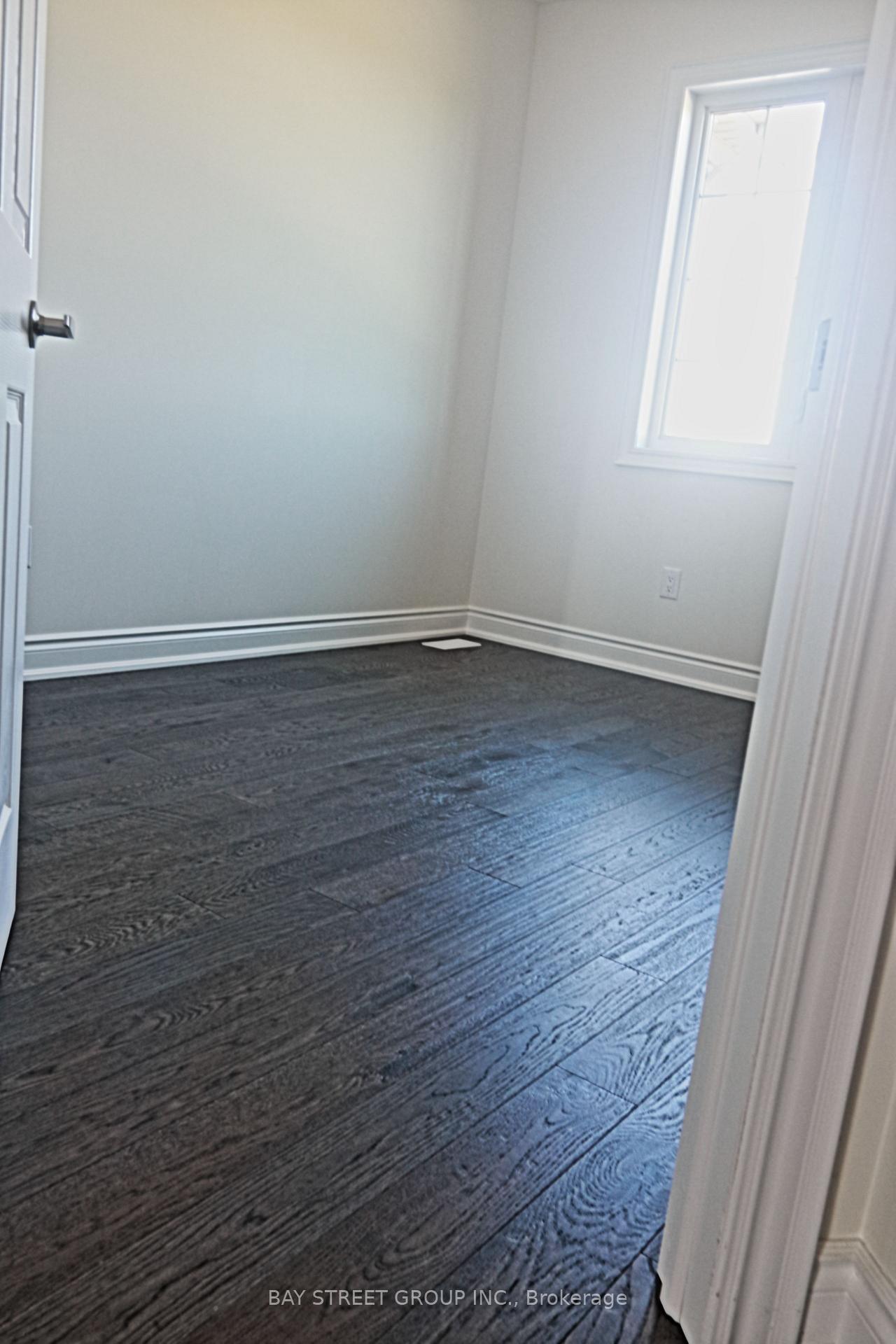 Photo 12 of 189 Beaverbrae Drive, Markham, Victoria Manor-Jennings Gate — HOMEH