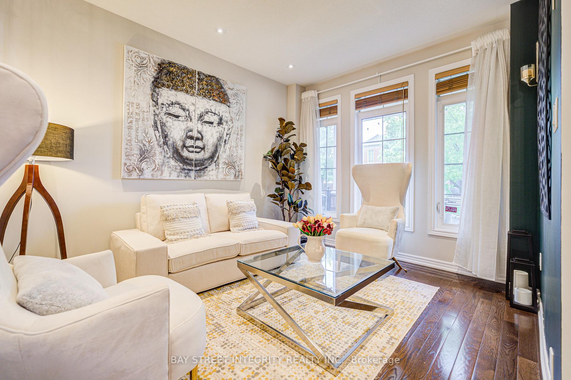 Photo 5 of 39 Forestbrook Drive, Markham, Box Grove — HOMEH