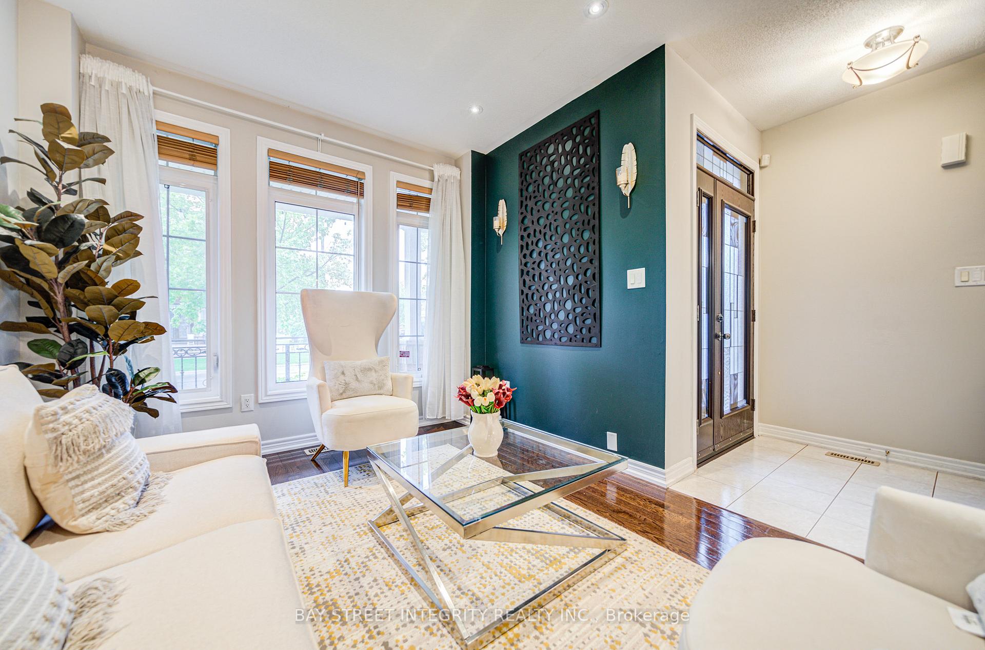 Photo 6 of 39 Forestbrook Drive, Markham, Box Grove — HOMEH