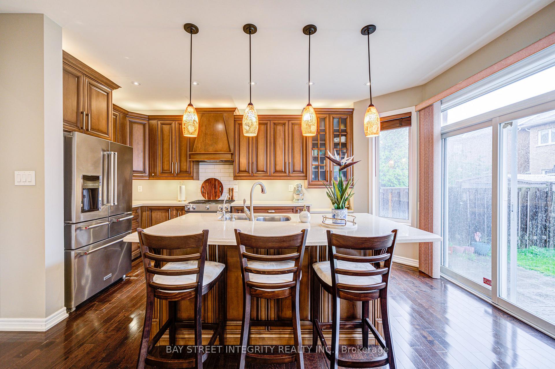 Photo 14 of 39 Forestbrook Drive, Markham, Box Grove — HOMEH