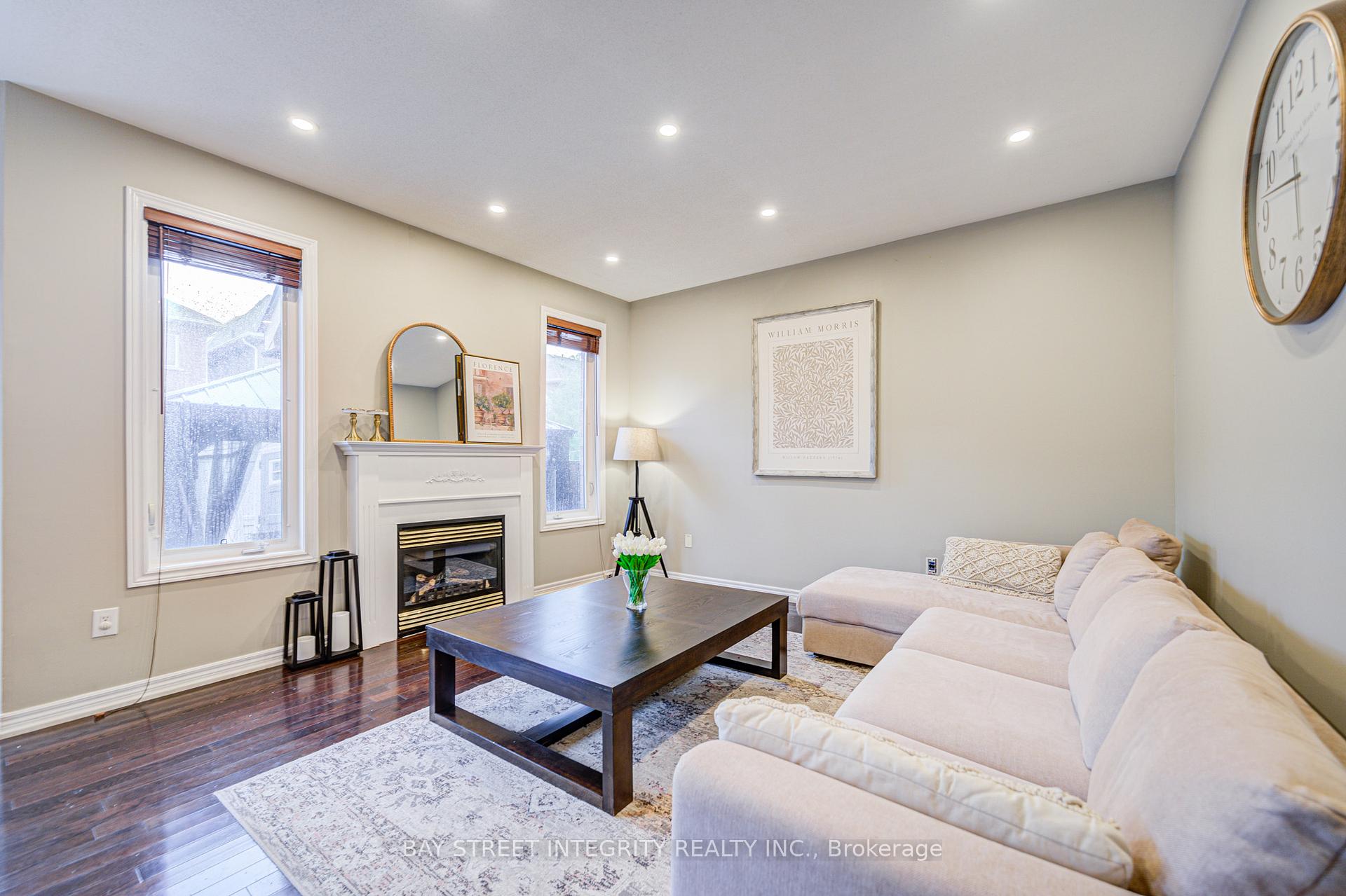 Photo 18 of 39 Forestbrook Drive, Markham, Box Grove — HOMEH