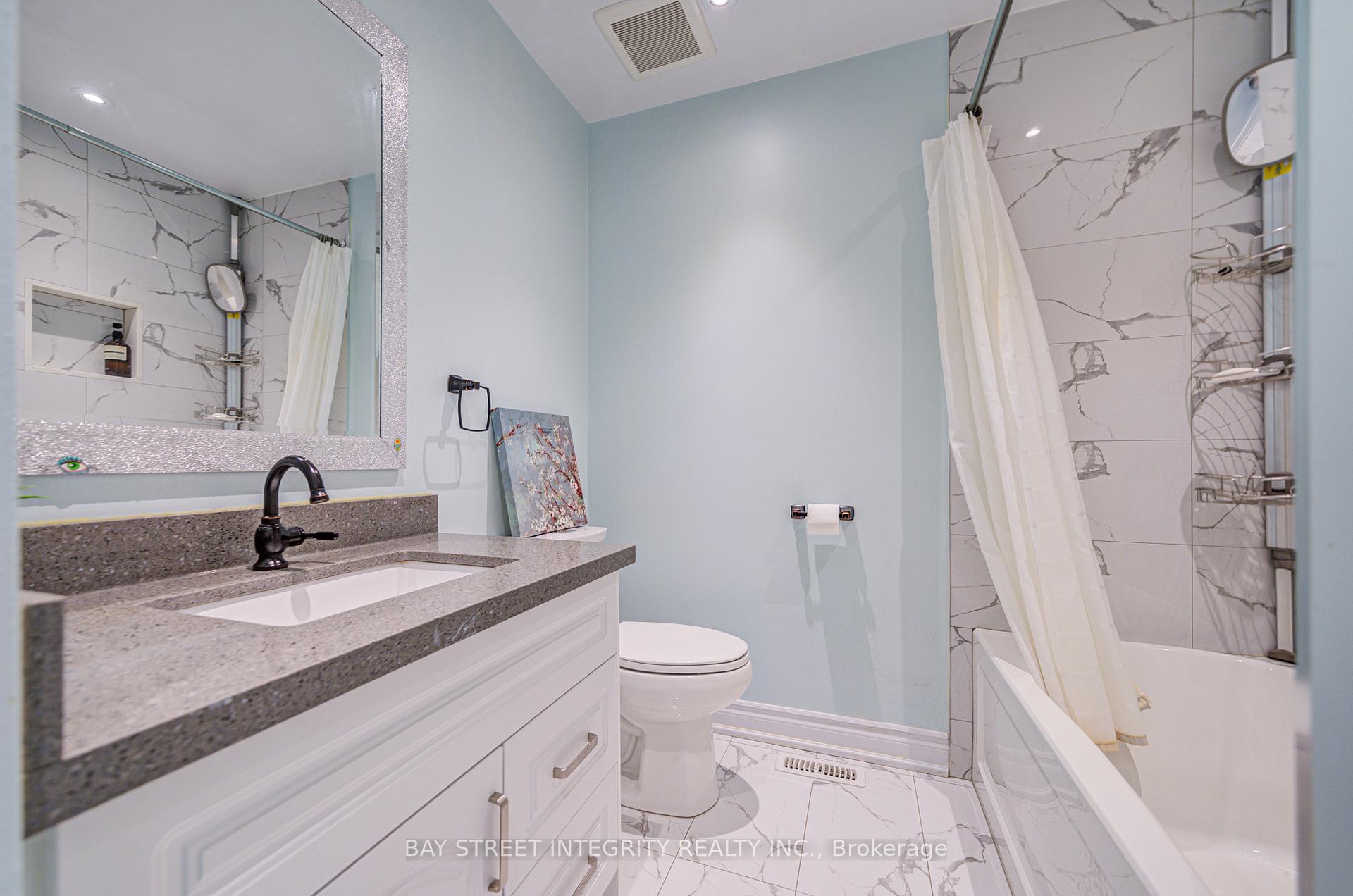 Photo 28 of 39 Forestbrook Drive, Markham, Box Grove — HOMEH
