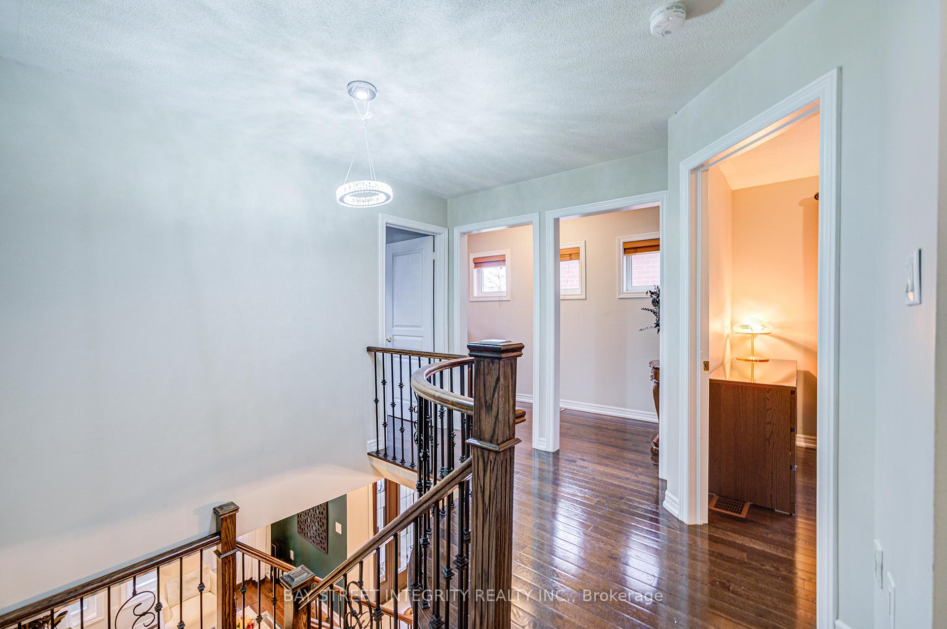 Photo 31 of 39 Forestbrook Drive, Markham, Box Grove — HOMEH
