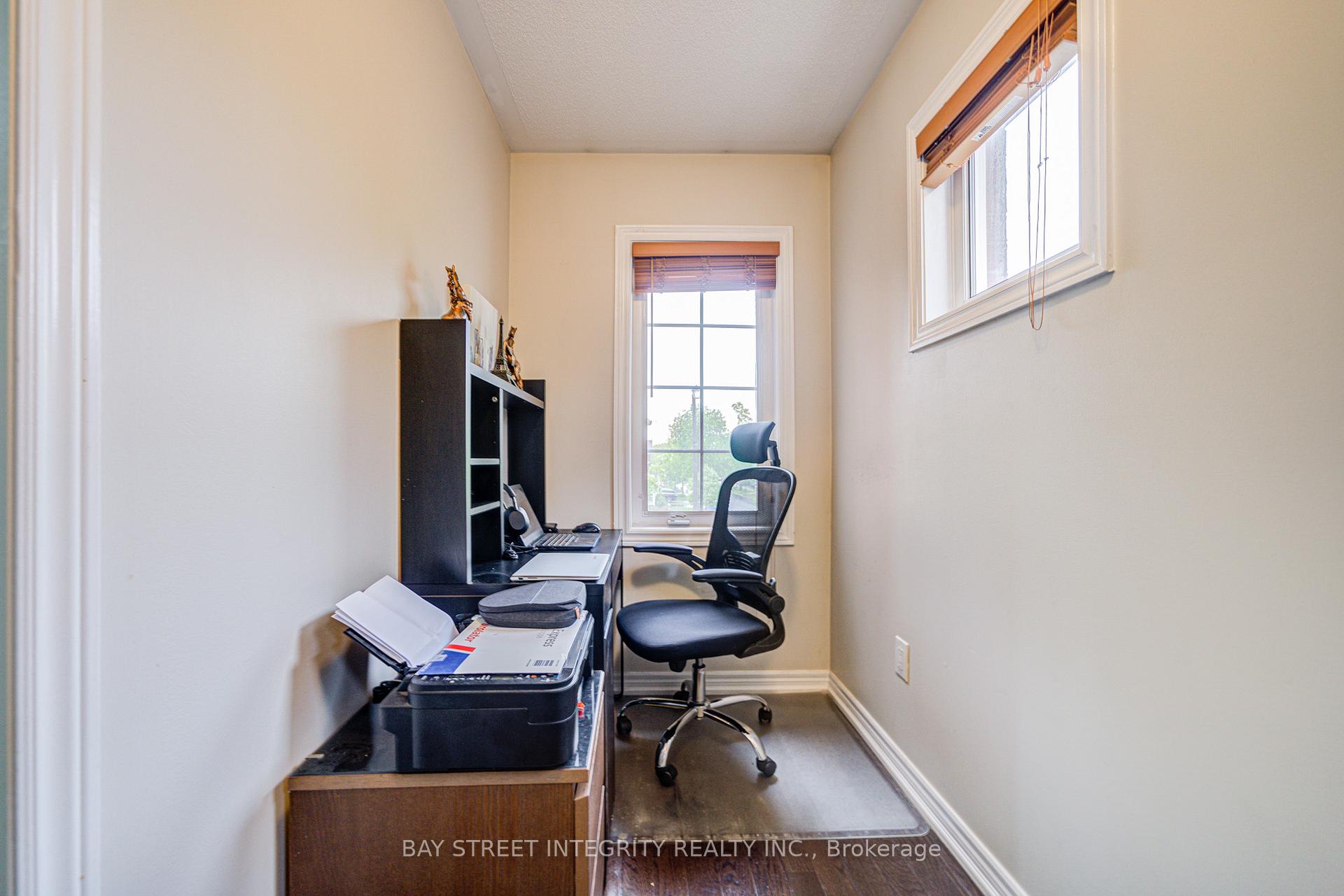 Photo 37 of 39 Forestbrook Drive, Markham, Box Grove — HOMEH