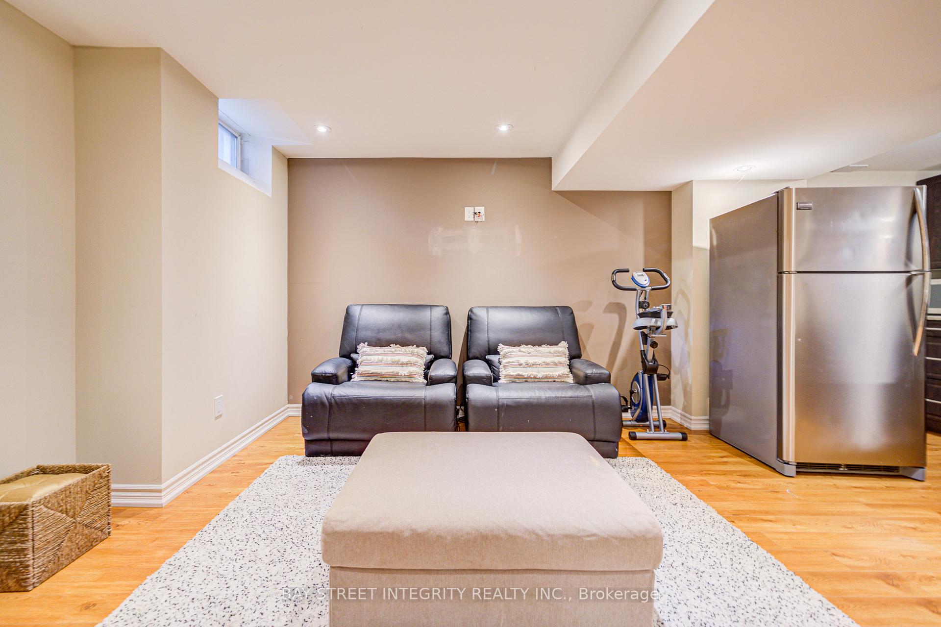 Photo 43 of 39 Forestbrook Drive, Markham, Box Grove — HOMEH