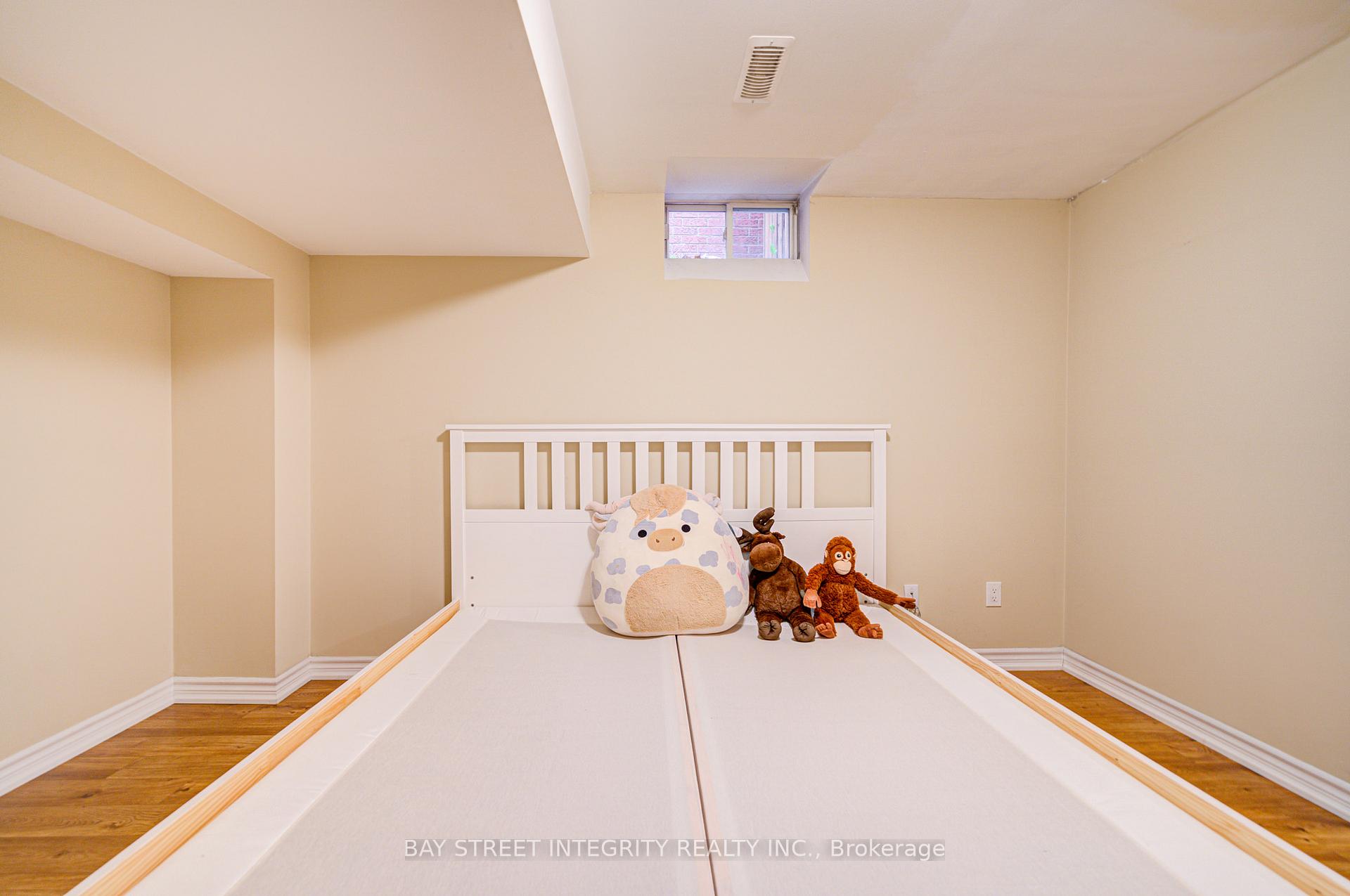 Photo 45 of 39 Forestbrook Drive, Markham, Box Grove — HOMEH