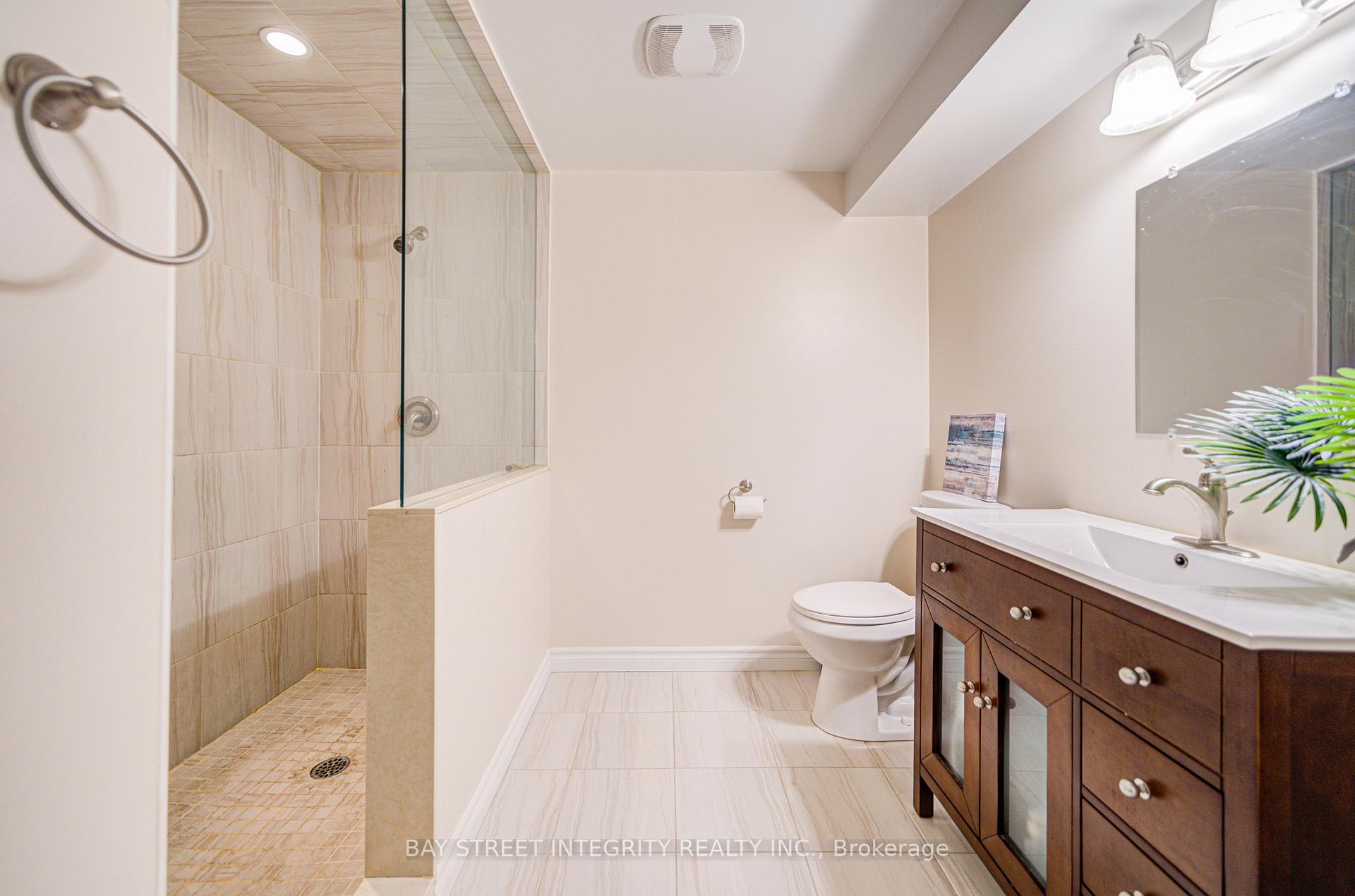 Photo 48 of 39 Forestbrook Drive, Markham, Box Grove — HOMEH