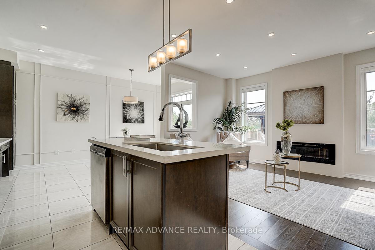 Photo 24 of 24 Decast Crescent, Markham, Box Grove — HOMEH