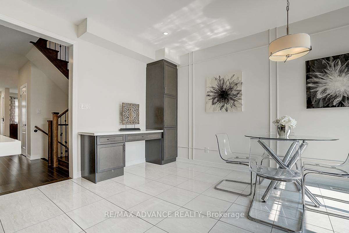 Photo 27 of 24 Decast Crescent, Markham, Box Grove — HOMEH