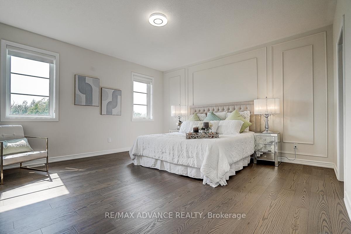 Photo 30 of 24 Decast Crescent, Markham, Box Grove — HOMEH