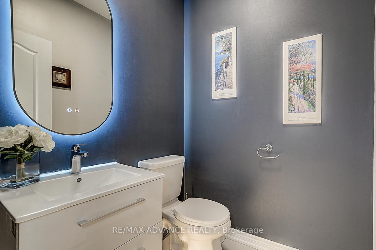 Photo 41 of 24 Decast Crescent, Markham, Box Grove — HOMEH
