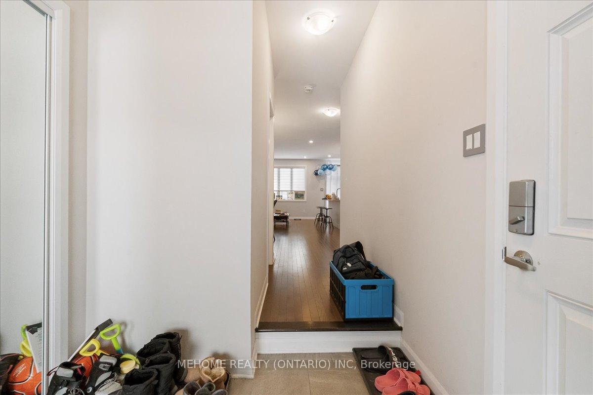 Photo 5 of 300 Basalt Lane, Ottawa, Kanata - Kanata Lakes/Heritage Hills — HOMEH