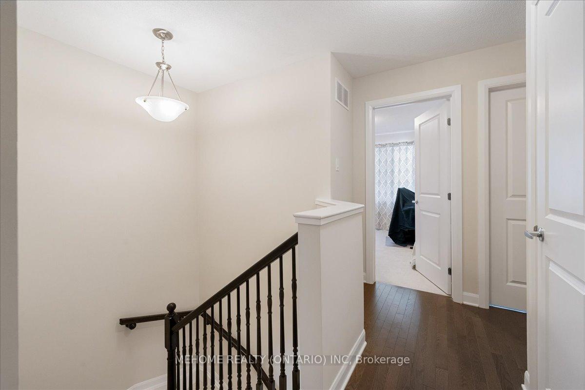 Photo 13 of 300 Basalt Lane, Ottawa, Kanata - Kanata Lakes/Heritage Hills — HOMEH