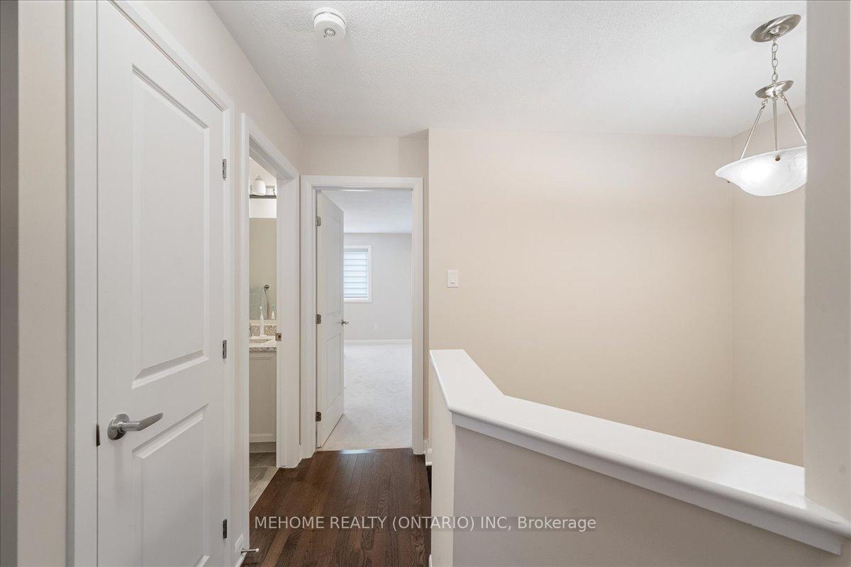 Photo 14 of 300 Basalt Lane, Ottawa, Kanata - Kanata Lakes/Heritage Hills — HOMEH