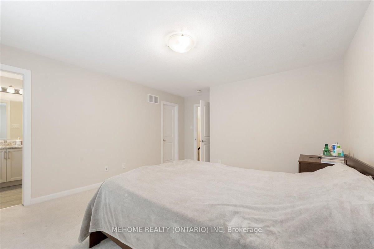 Photo 16 of 300 Basalt Lane, Ottawa, Kanata - Kanata Lakes/Heritage Hills — HOMEH