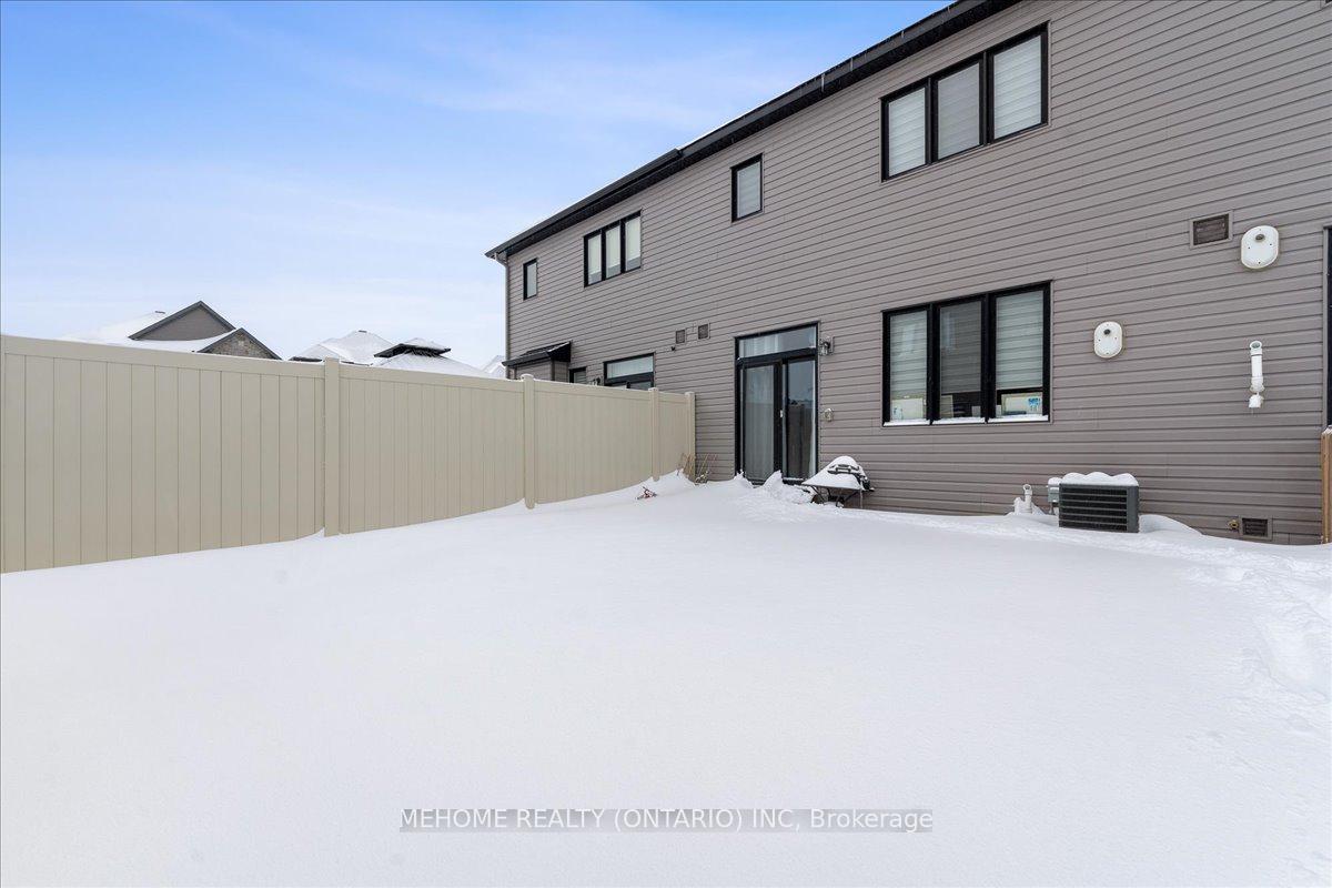 Photo 28 of 300 Basalt Lane, Ottawa, Kanata - Kanata Lakes/Heritage Hills — HOMEH