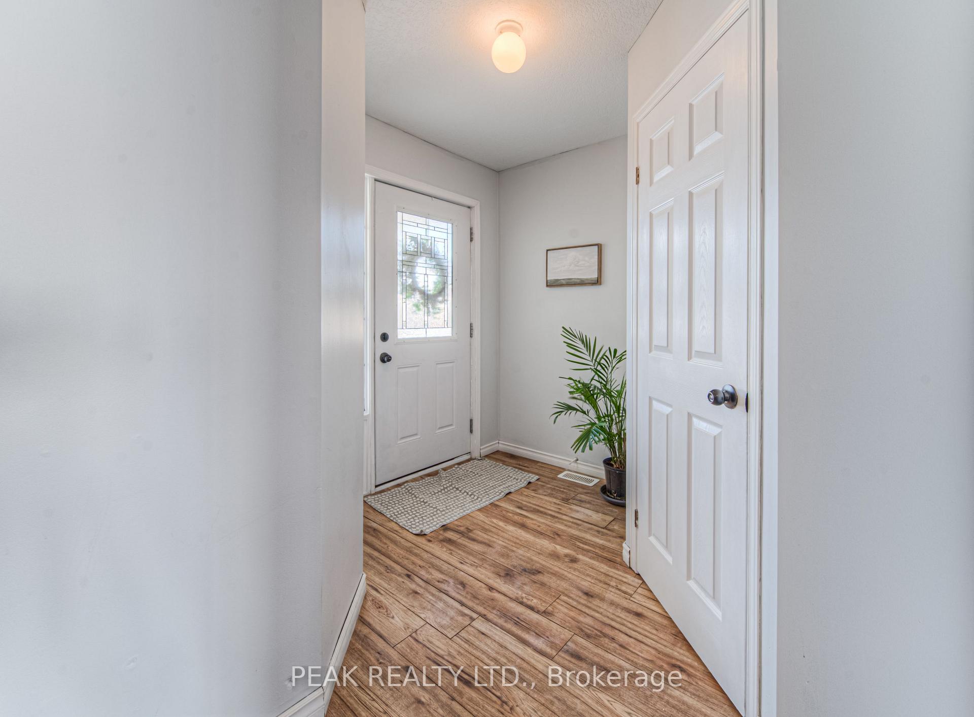 Photo 4 of 1101 Copper Leaf Crescent, Kitchener — HOMEH