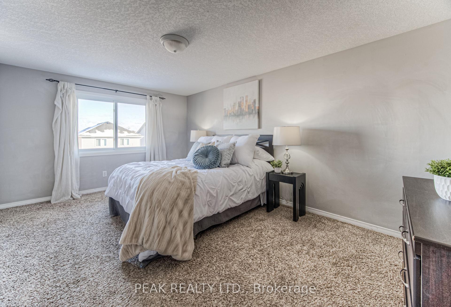 Photo 23 of 1101 Copper Leaf Crescent, Kitchener — HOMEH
