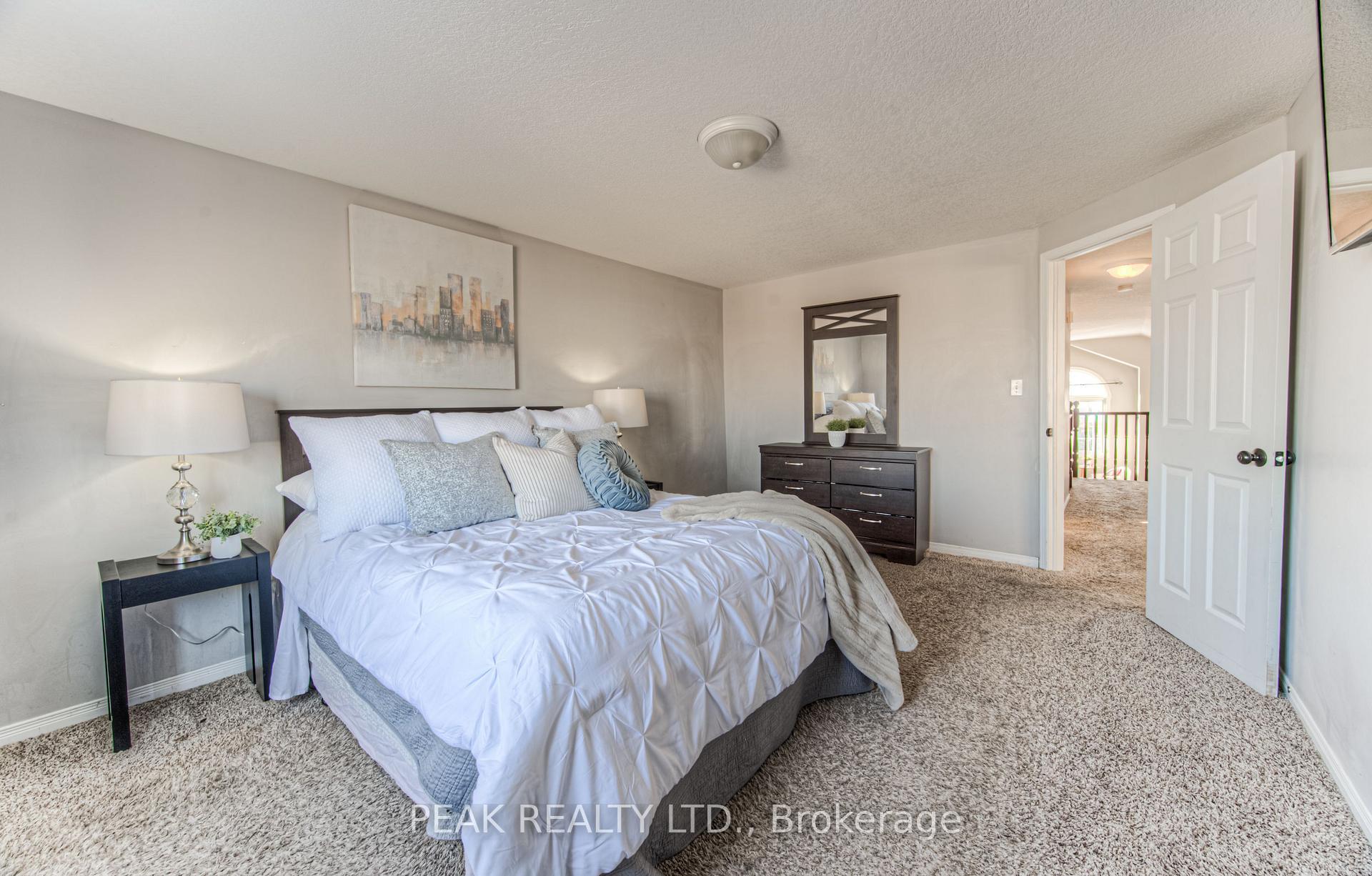 Photo 25 of 1101 Copper Leaf Crescent, Kitchener — HOMEH