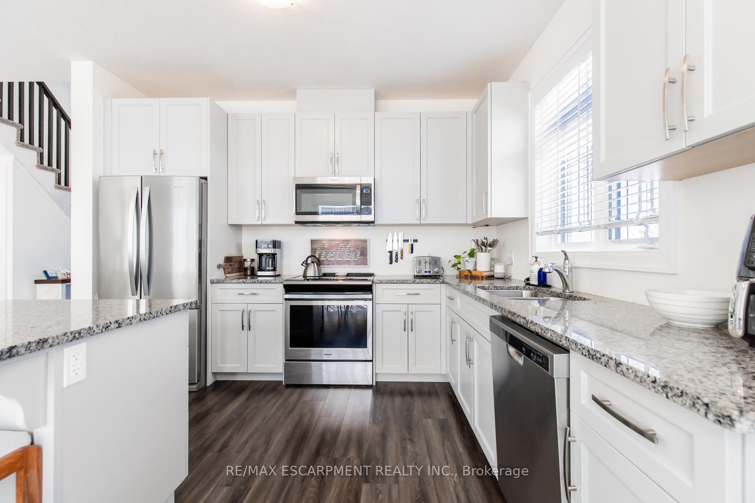 Photo 14 of 68 Skinner Road, Hamilton, Waterdown — HOMEH