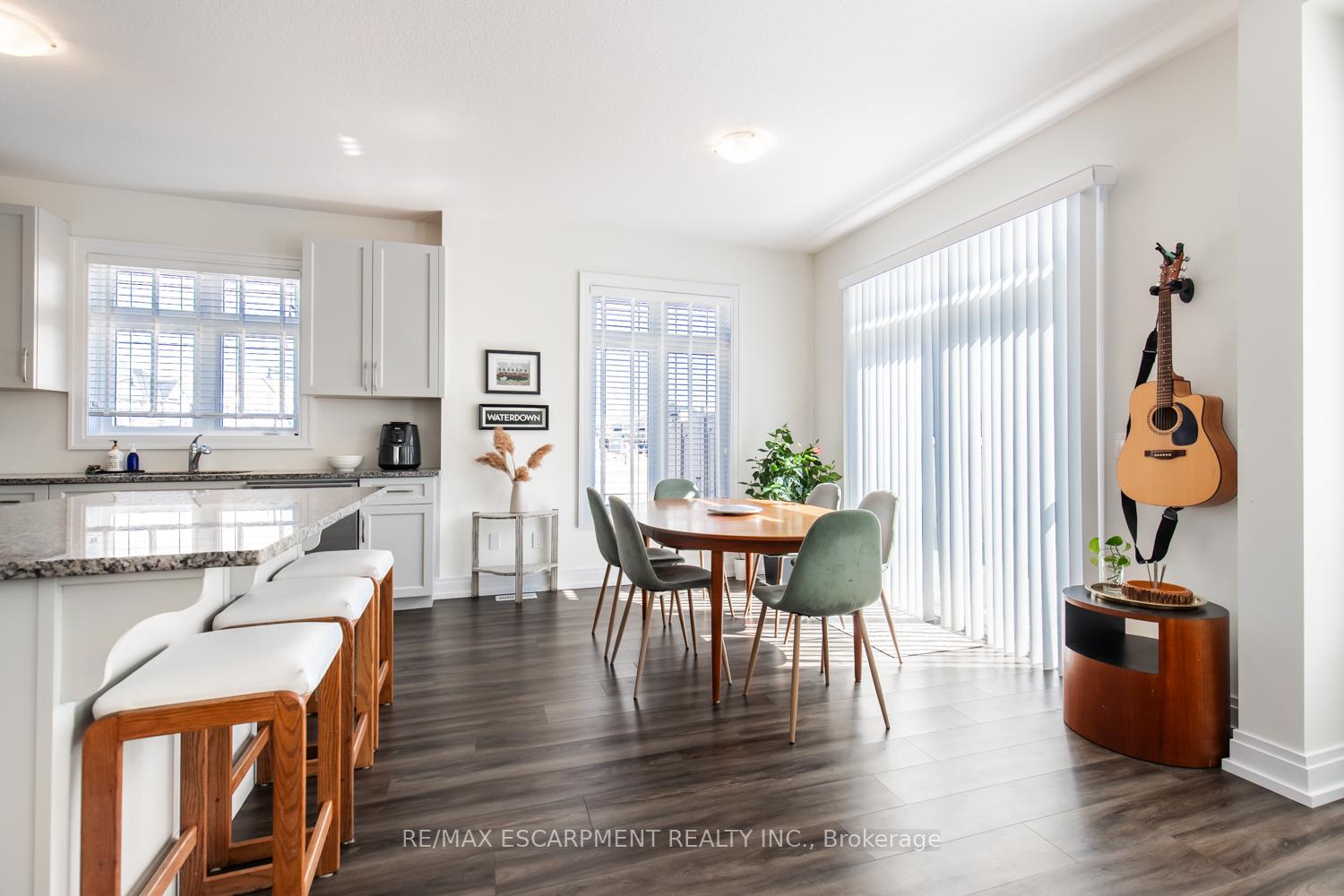Photo 18 of 68 Skinner Road, Hamilton, Waterdown — HOMEH