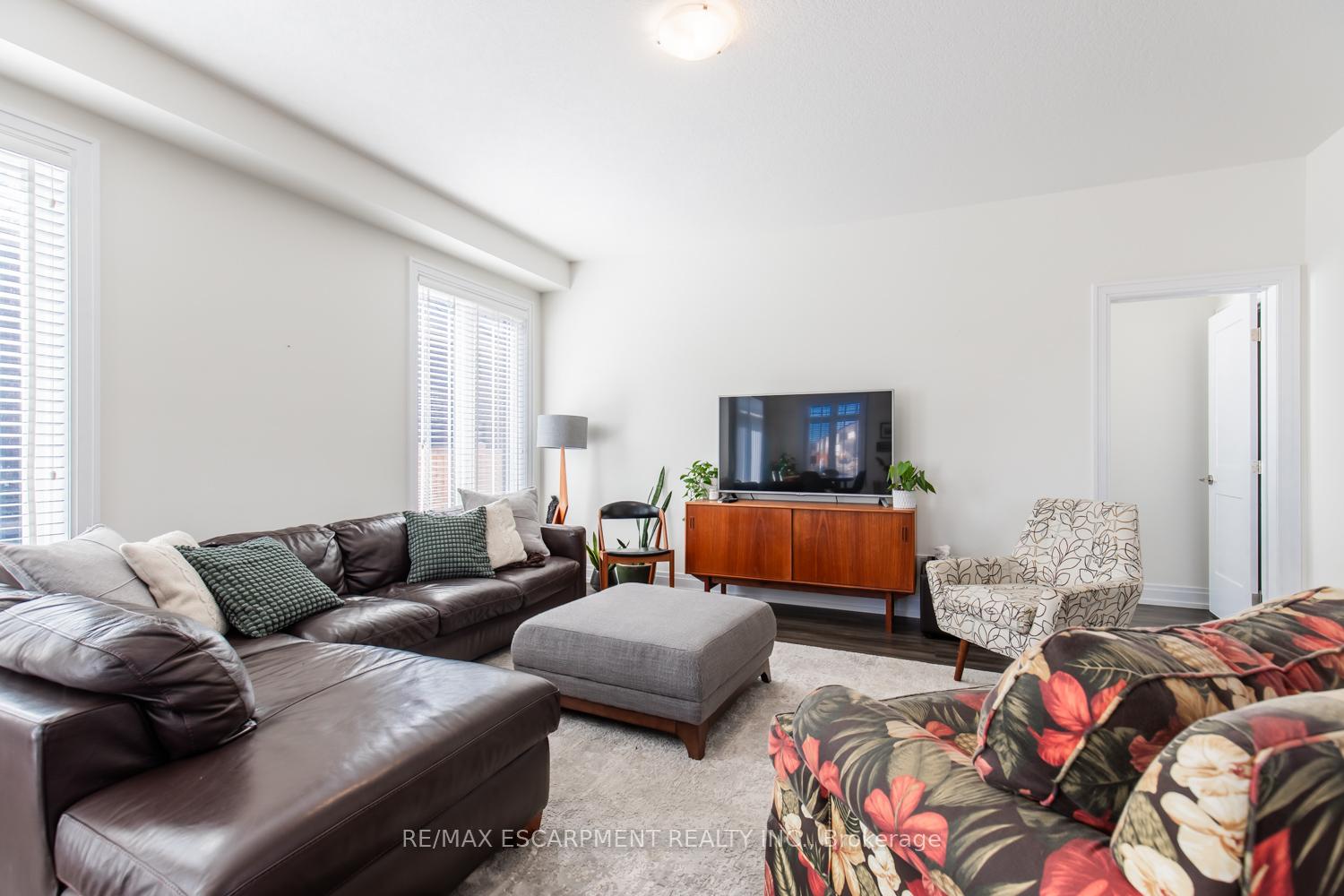 Photo 22 of 68 Skinner Road, Hamilton, Waterdown — HOMEH