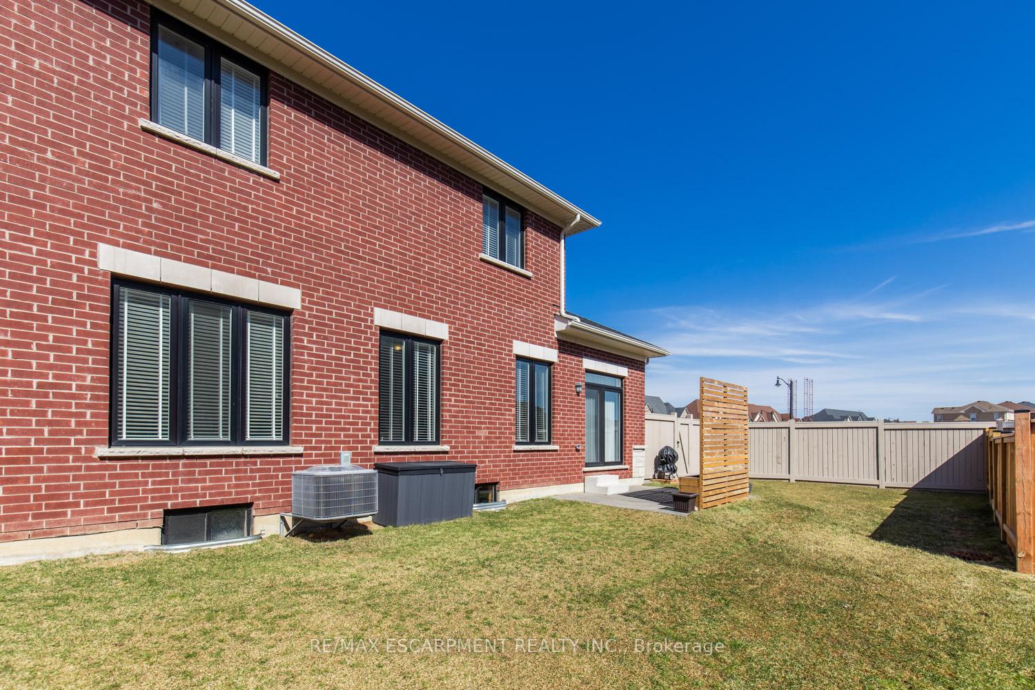 Photo 41 of 68 Skinner Road, Hamilton, Waterdown — HOMEH