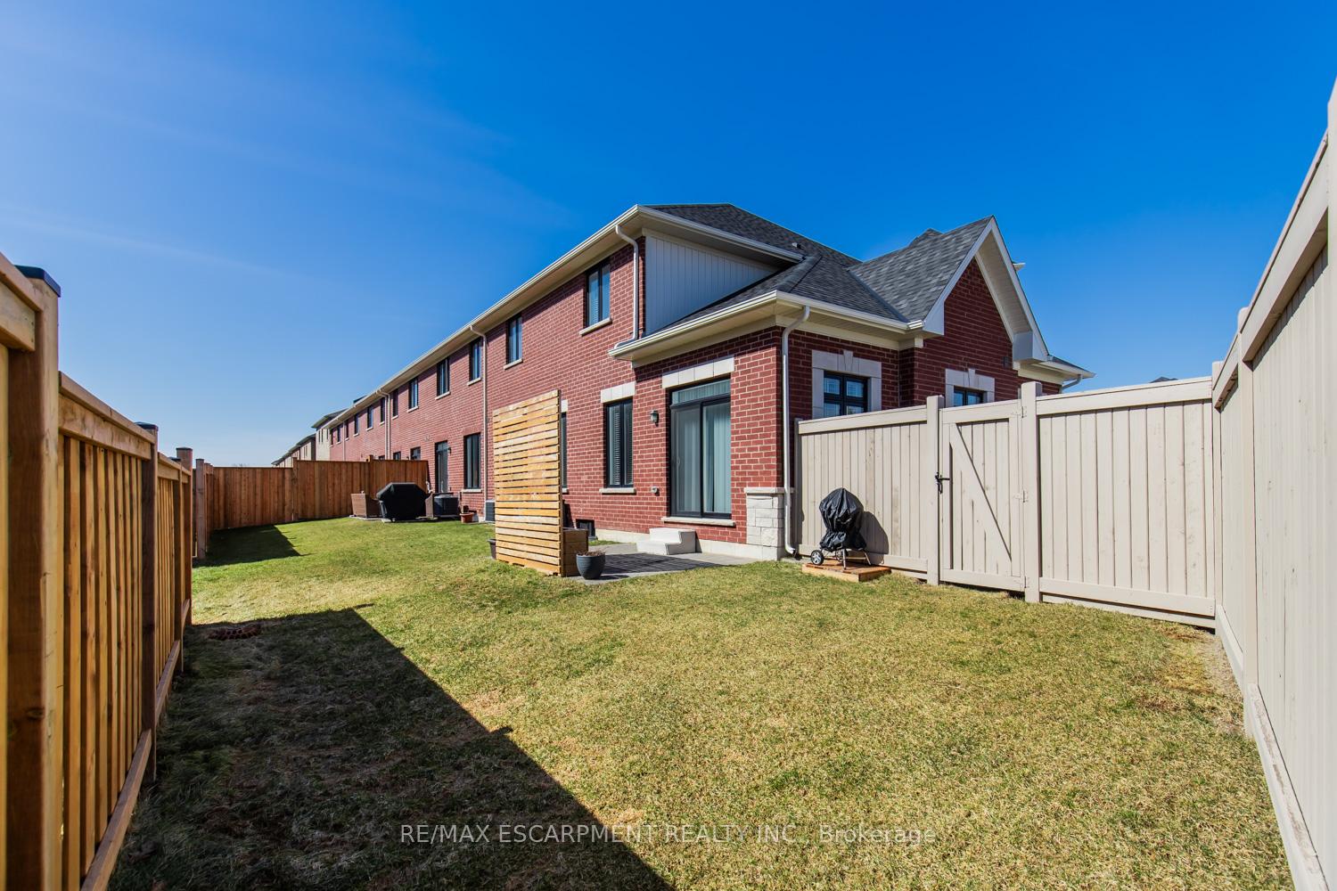Photo 43 of 68 Skinner Road, Hamilton, Waterdown — HOMEH