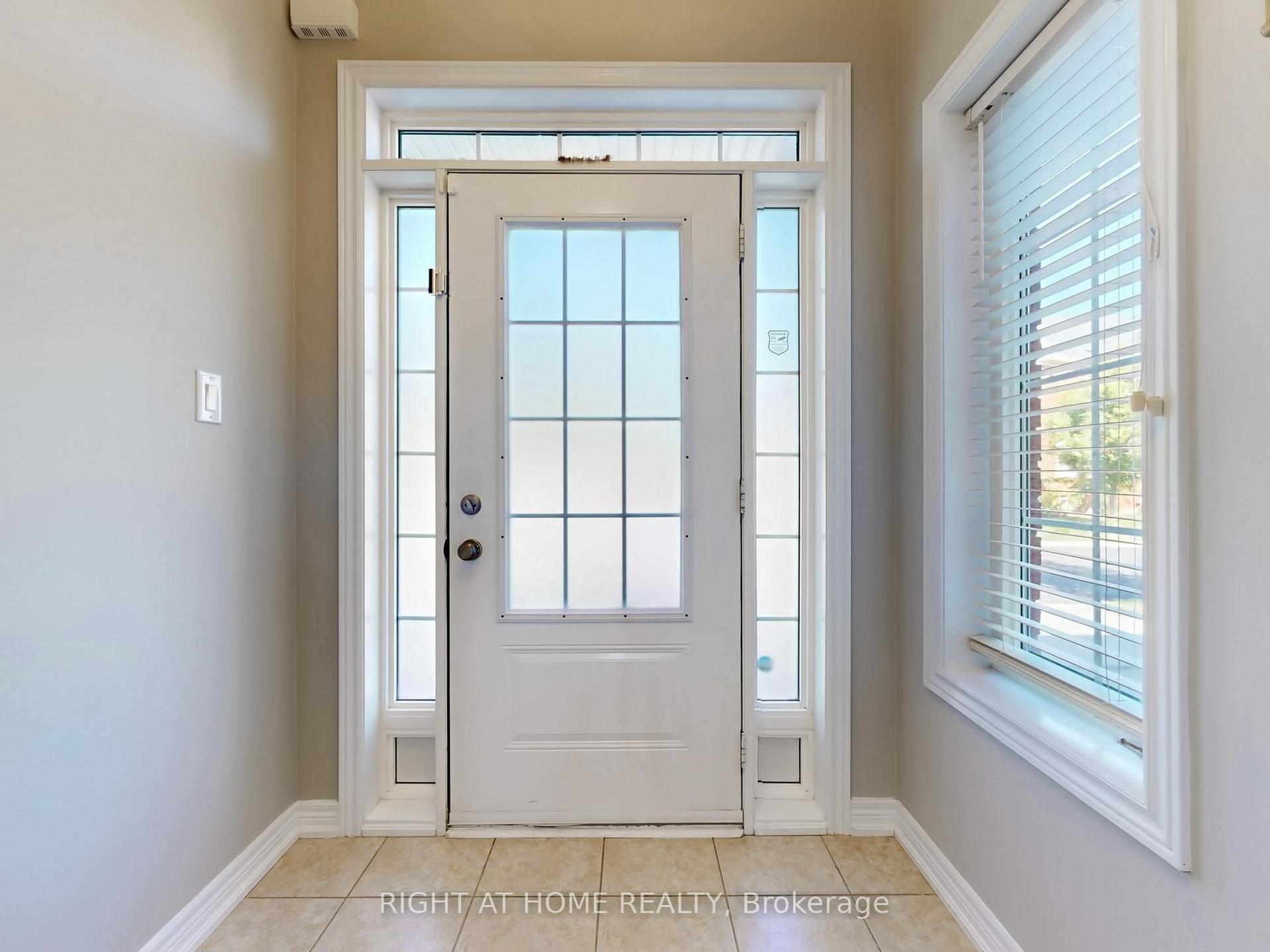 Photo 2 of 537 Vaughan Court, Milton, Scott — HOMEH