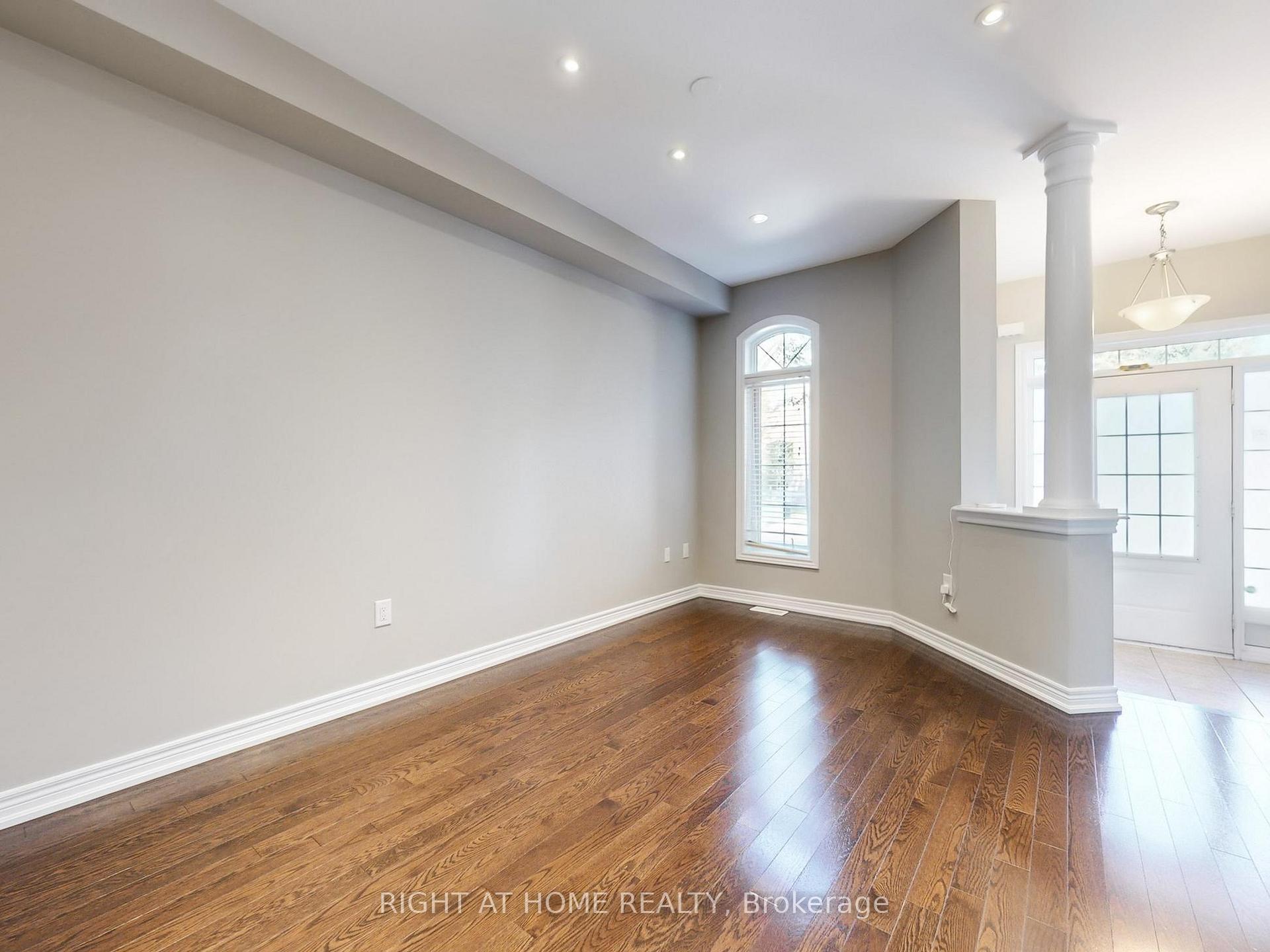 Photo 6 of 537 Vaughan Court, Milton, Scott — HOMEH
