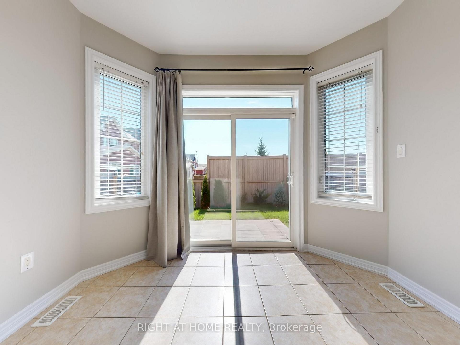 Photo 16 of 537 Vaughan Court, Milton, Scott — HOMEH